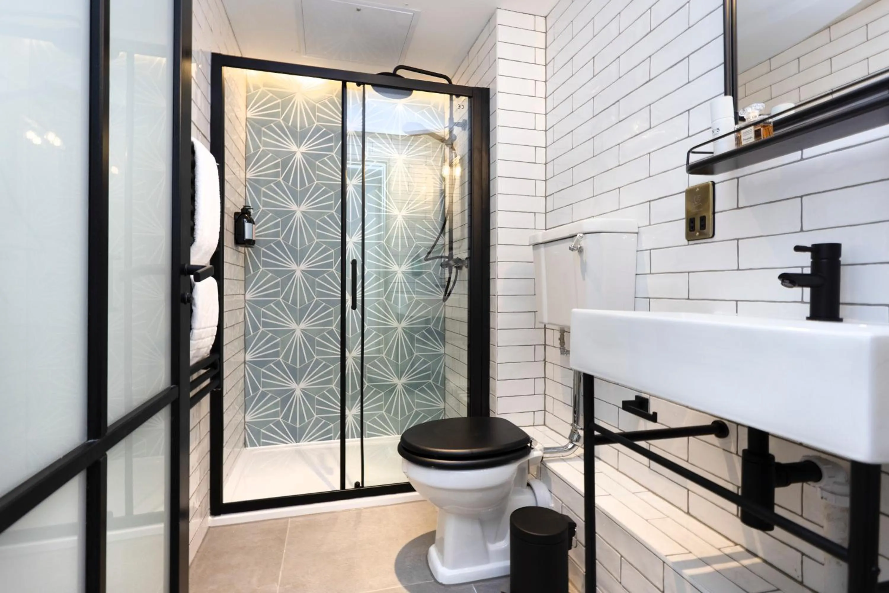 Bathroom in 29 Queen Street Aparthotel