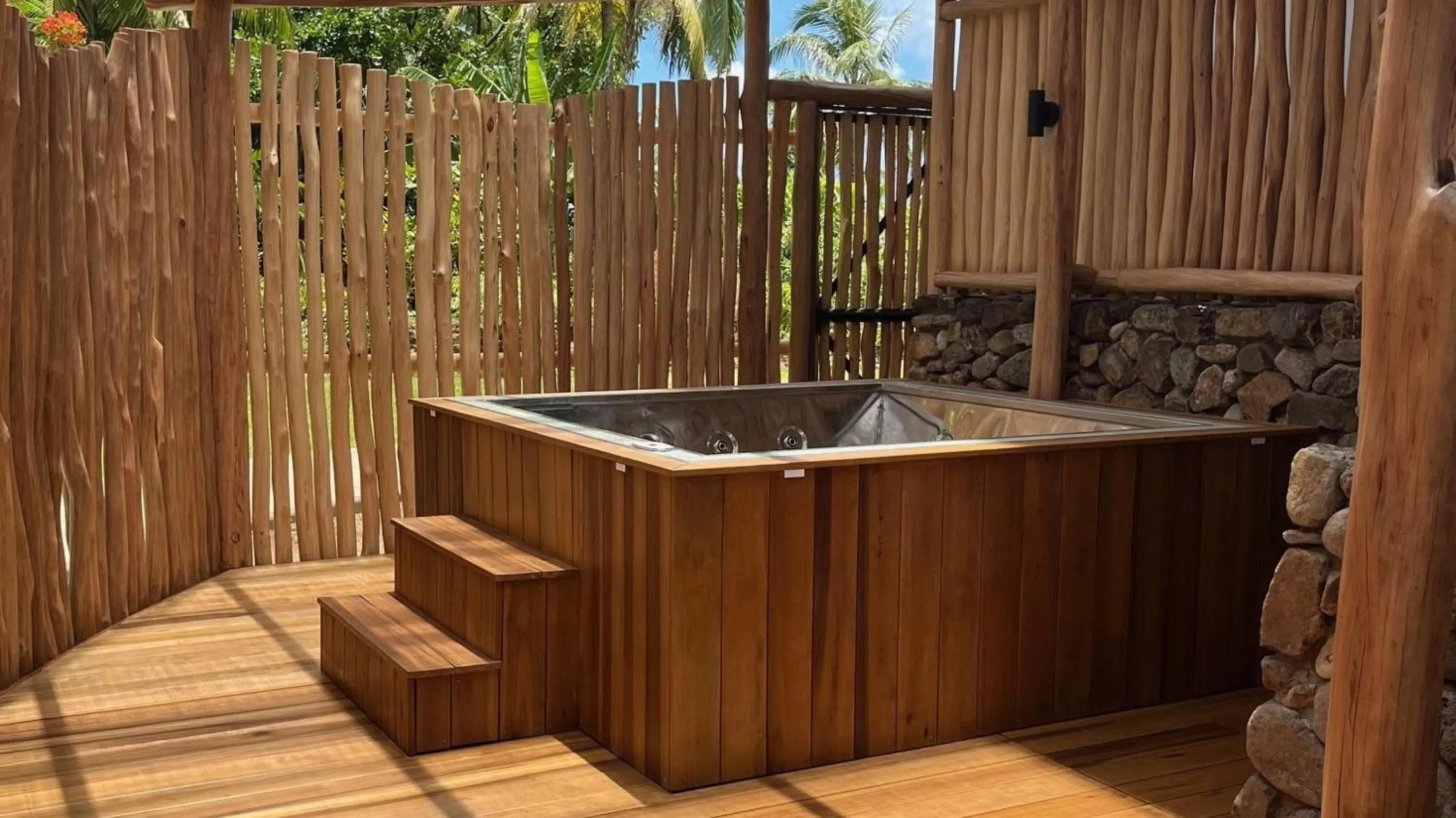 Sports in Hilton Hotel Tahiti