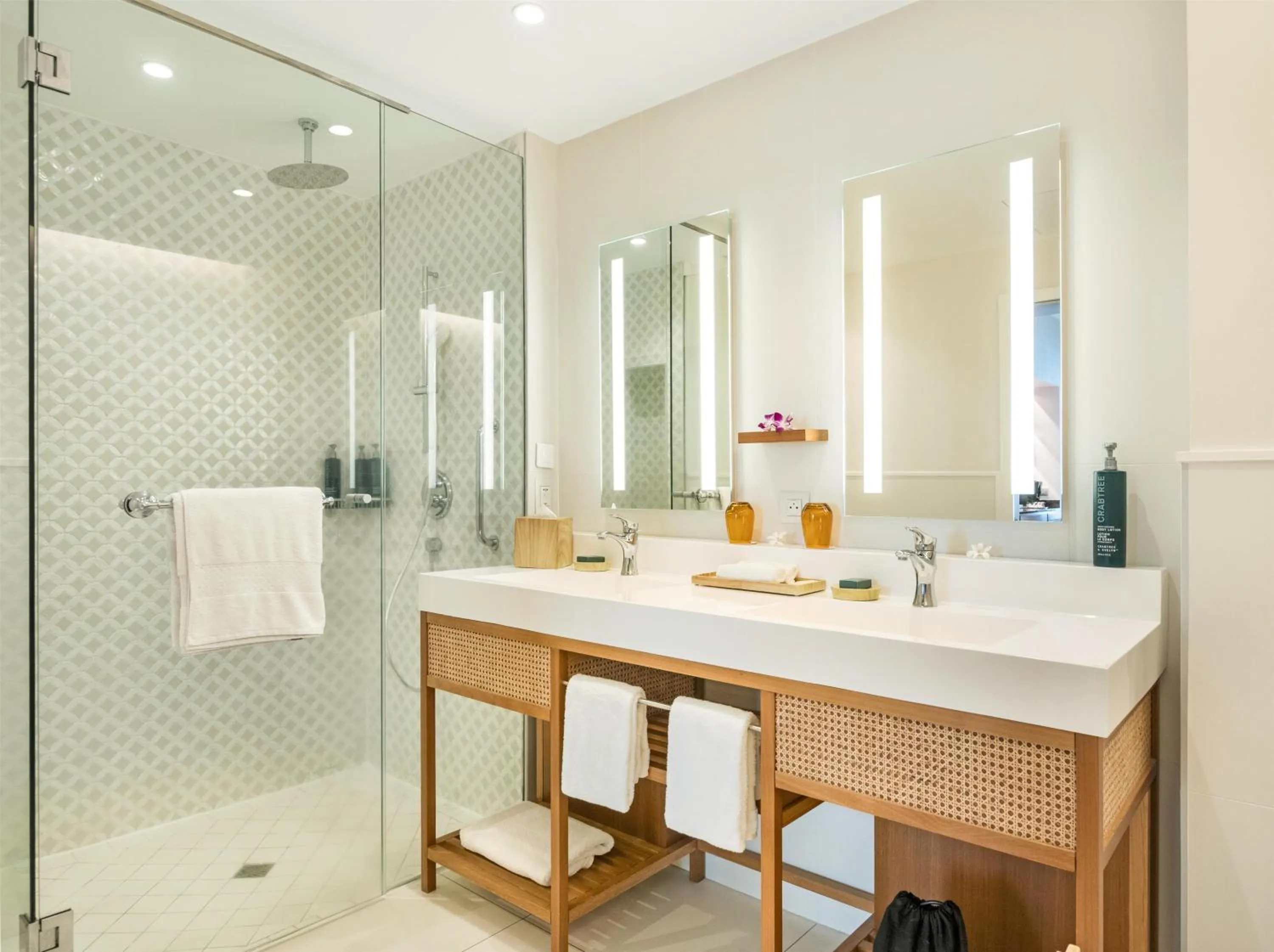 Bathroom in Hilton Hotel Tahiti