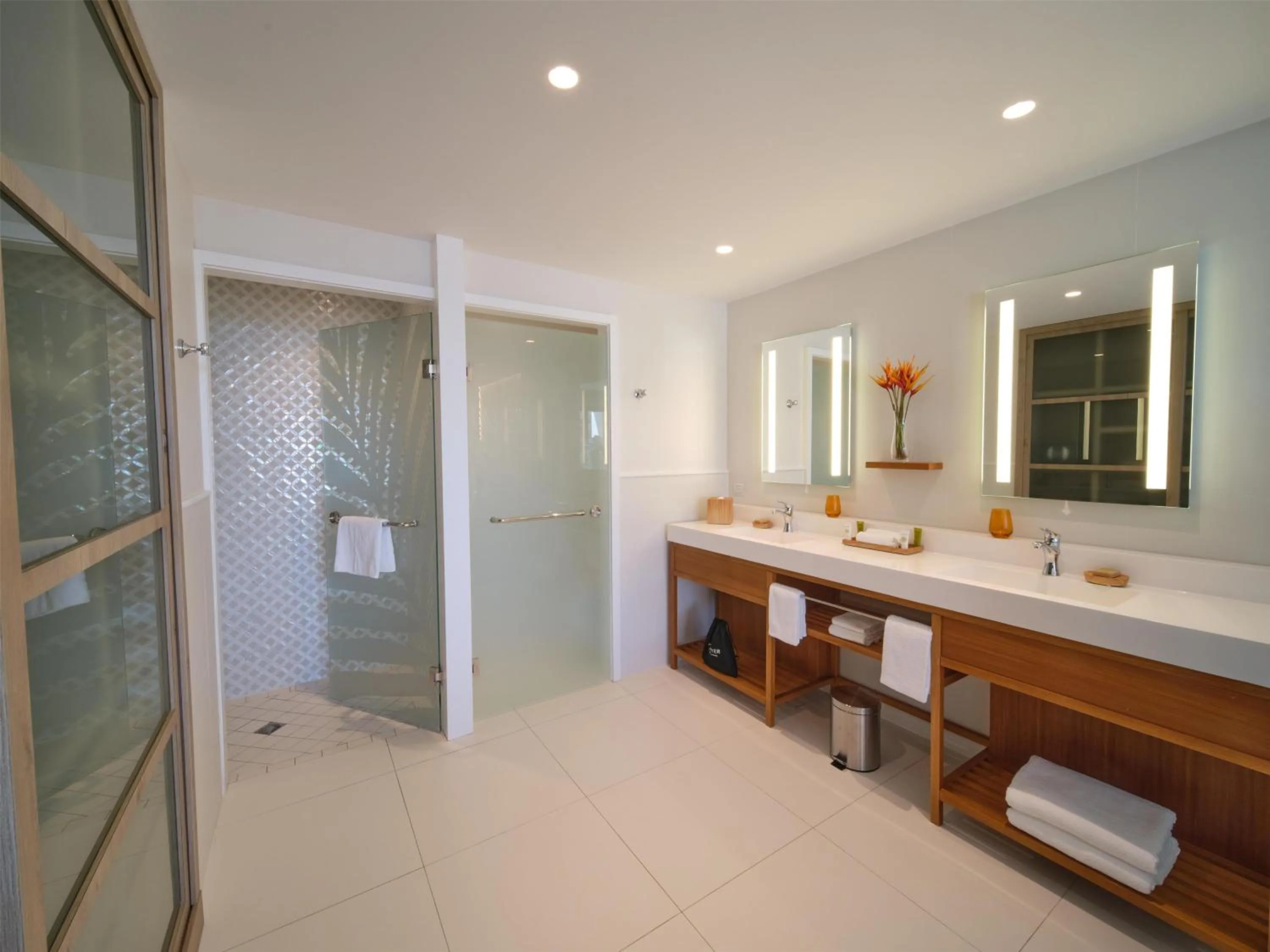 Bathroom in Hilton Hotel Tahiti