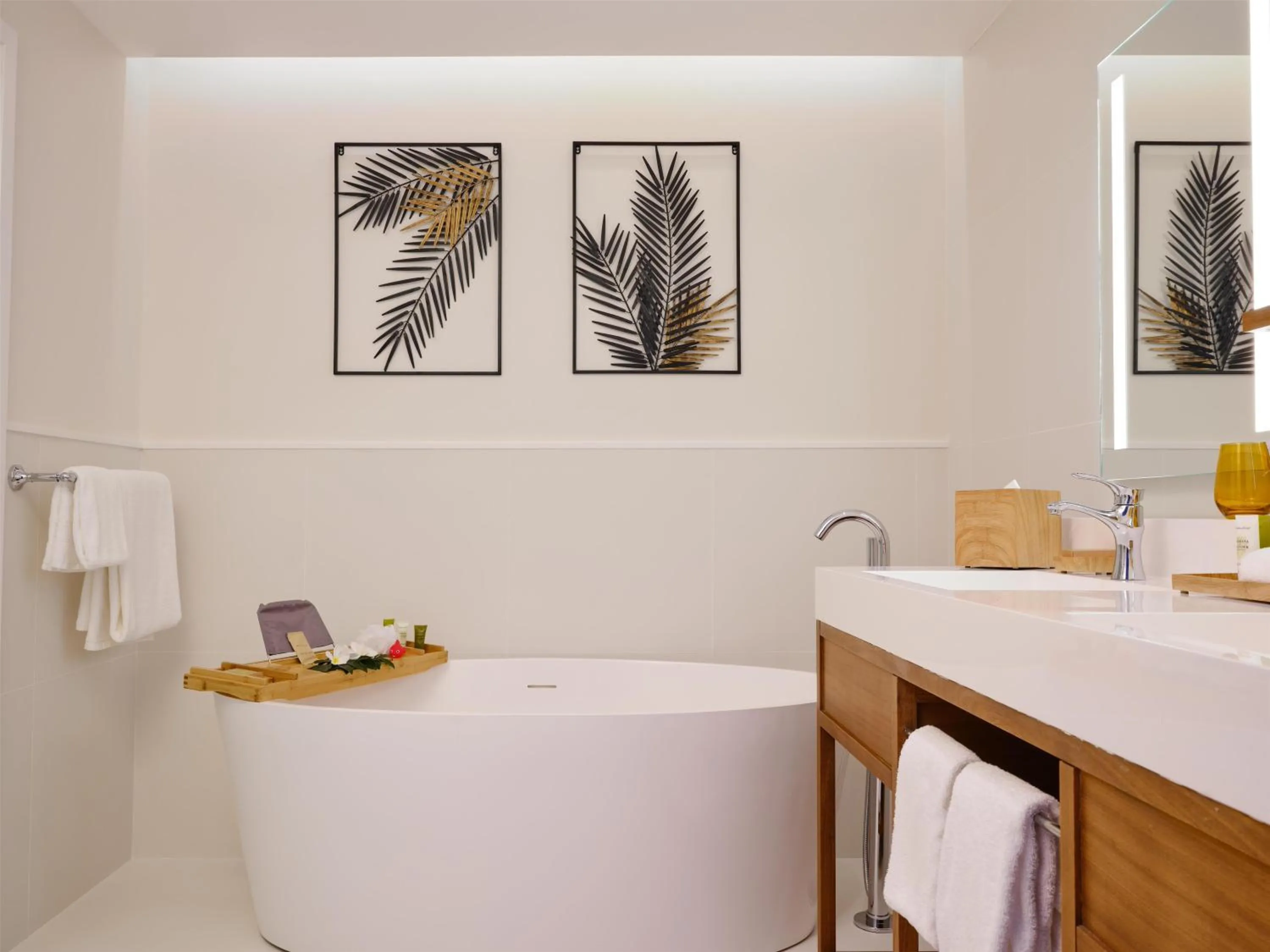 Bathroom in Hilton Hotel Tahiti