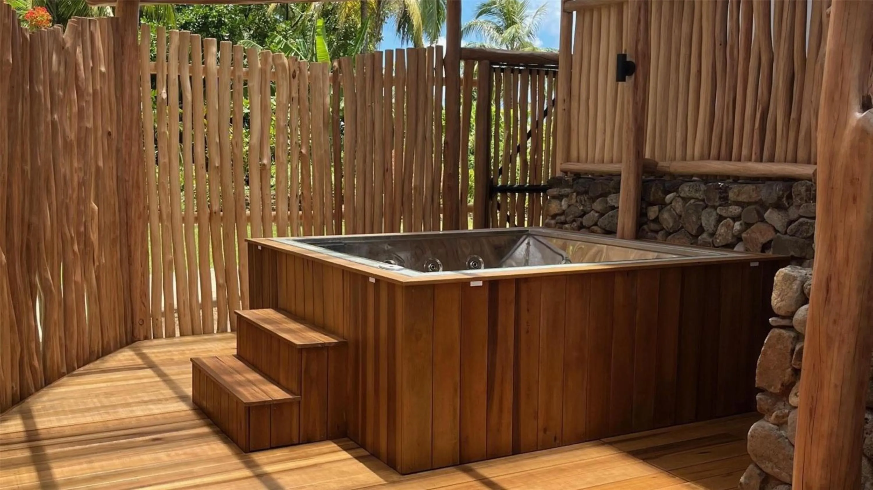 Sports in Hilton Hotel Tahiti