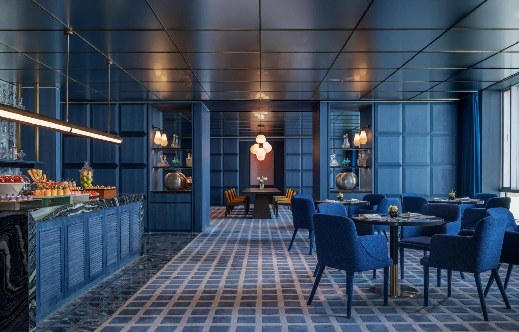 Lounge or bar in Conrad Urumqi