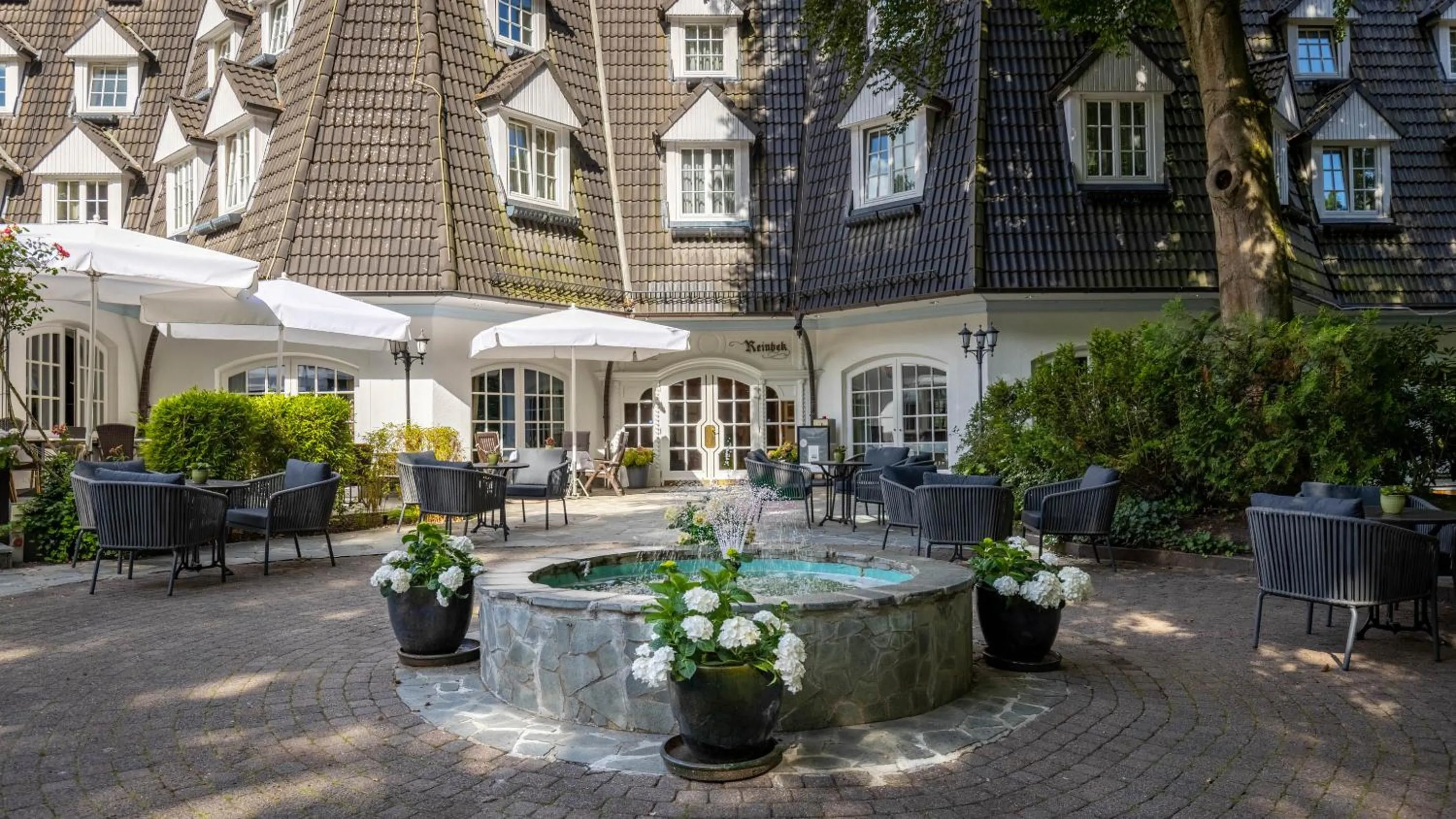 Property building in Waldhaus Reinbek