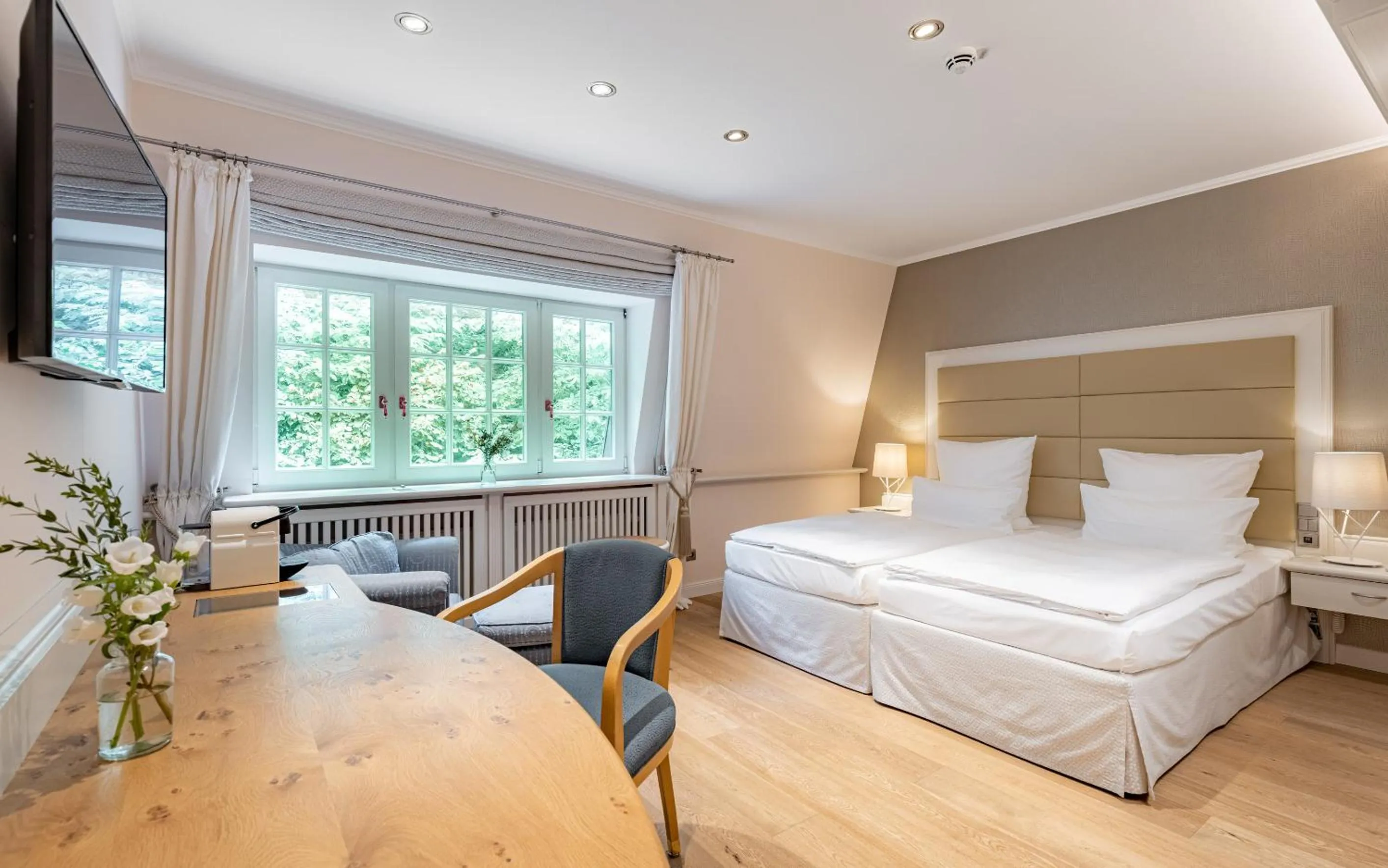 Photo of the whole room, Bed in Waldhaus Reinbek