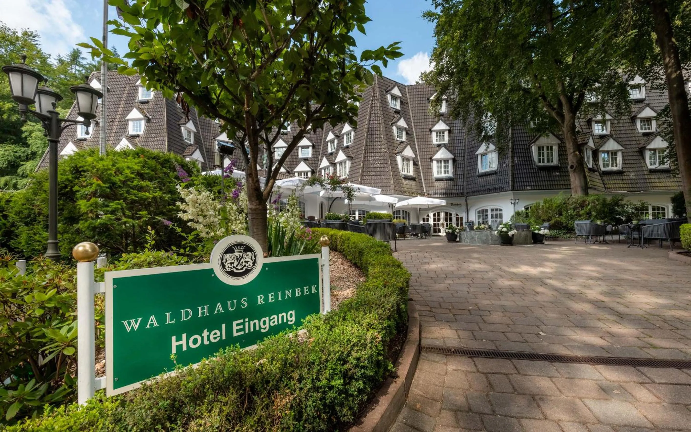 Property building in Waldhaus Reinbek