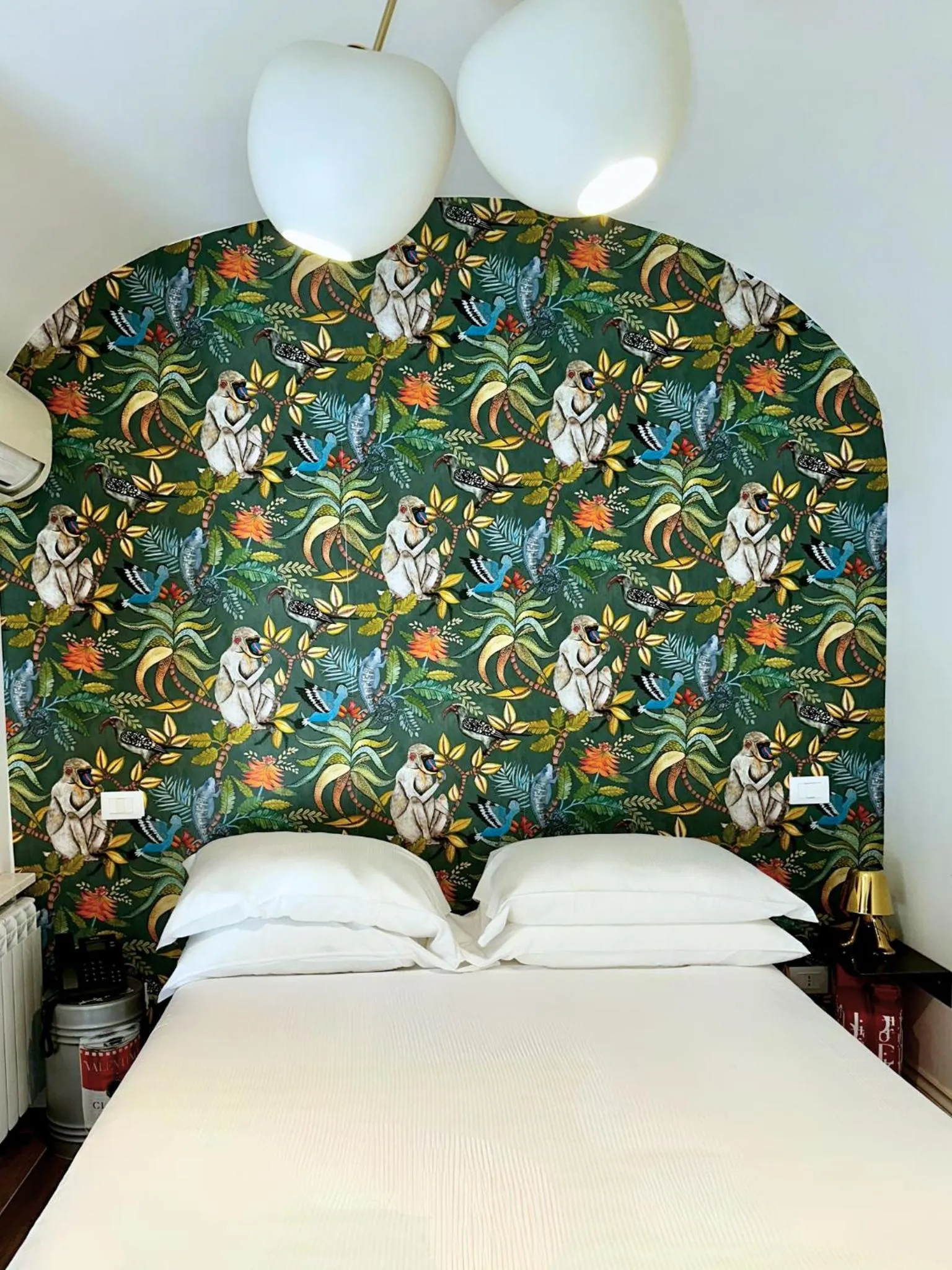 Bed in Ginevra Boutique Rooms - Palazzo Leosini - Residenze D'Epoca
