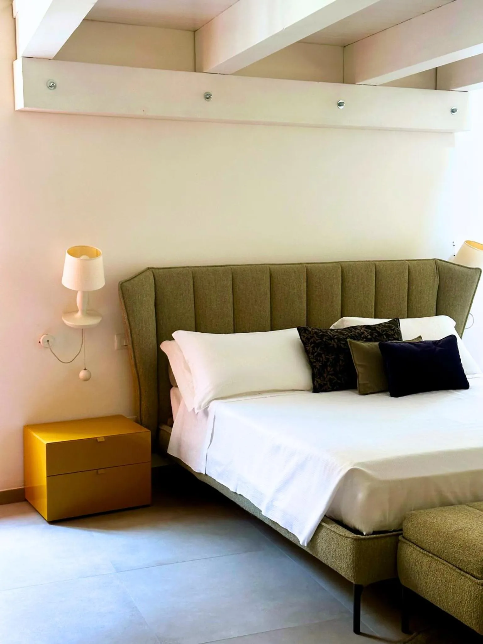 Bed in Ginevra Boutique Rooms - Palazzo Leosini - Residenze D'Epoca