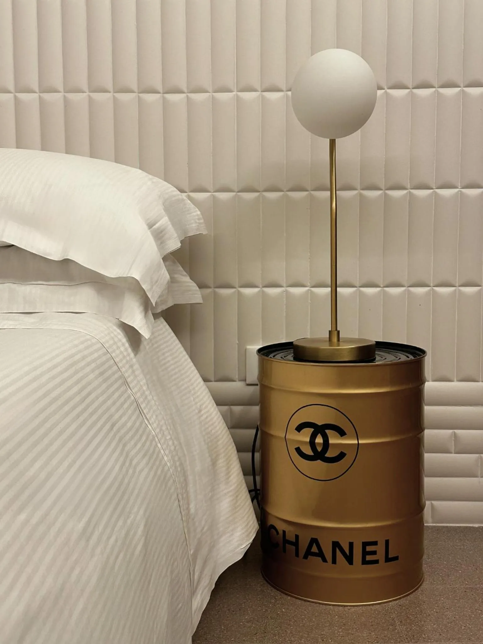 Bed in Ginevra Boutique Rooms - Palazzo Leosini - Residenze D'Epoca