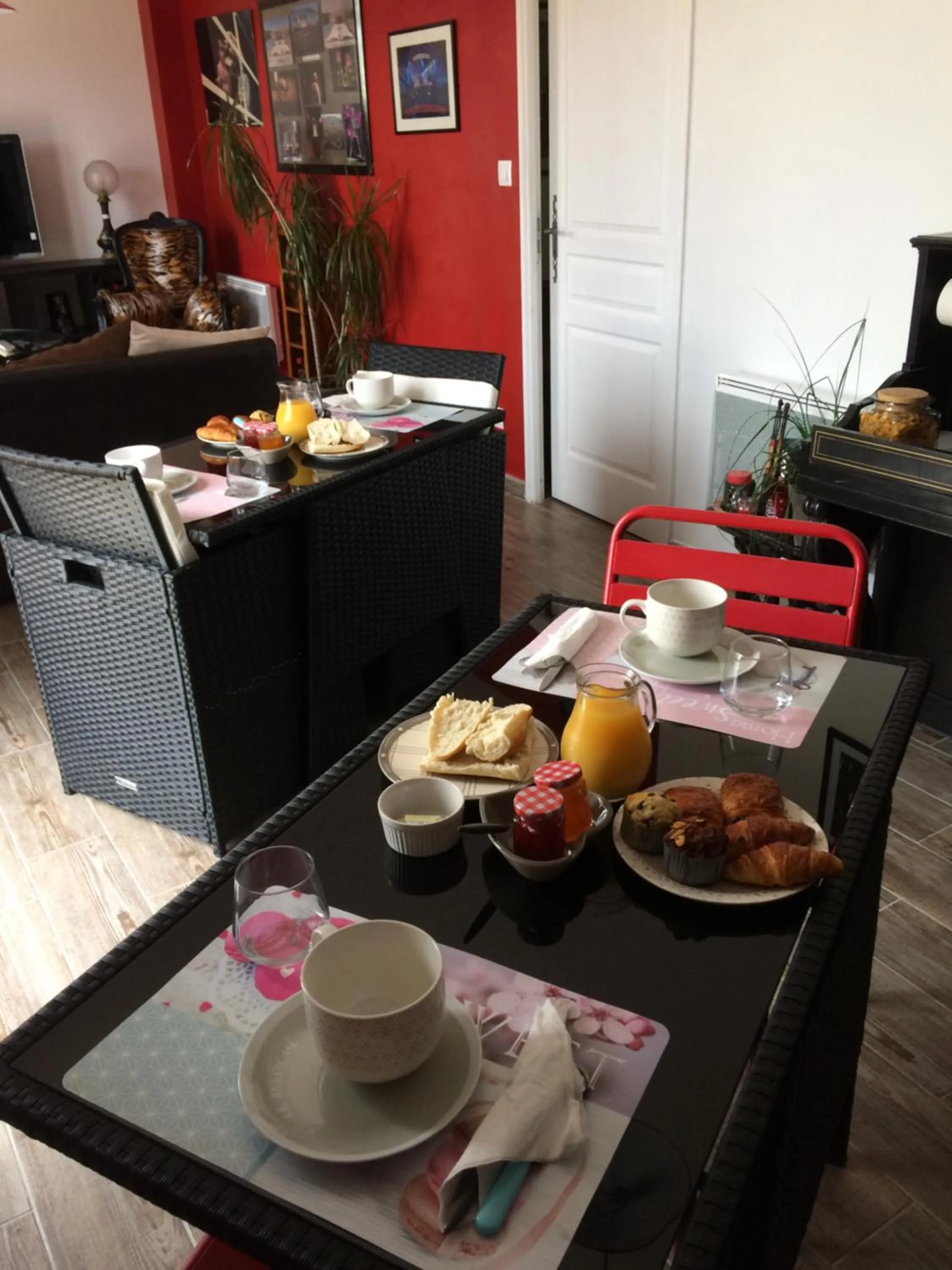 Continental breakfast, Breakfast in La Calanq'Aise