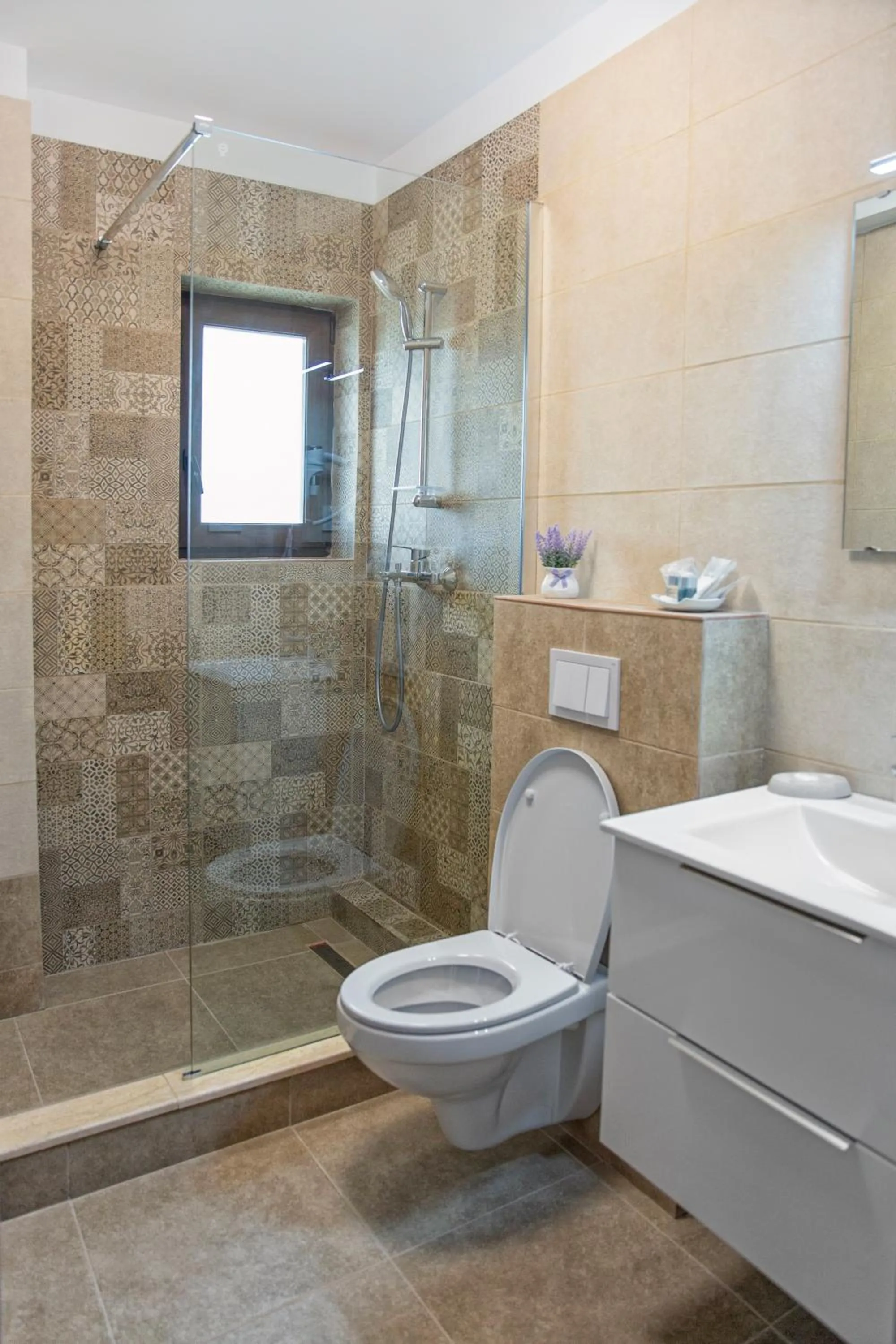 Bathroom in Roca Del Mar