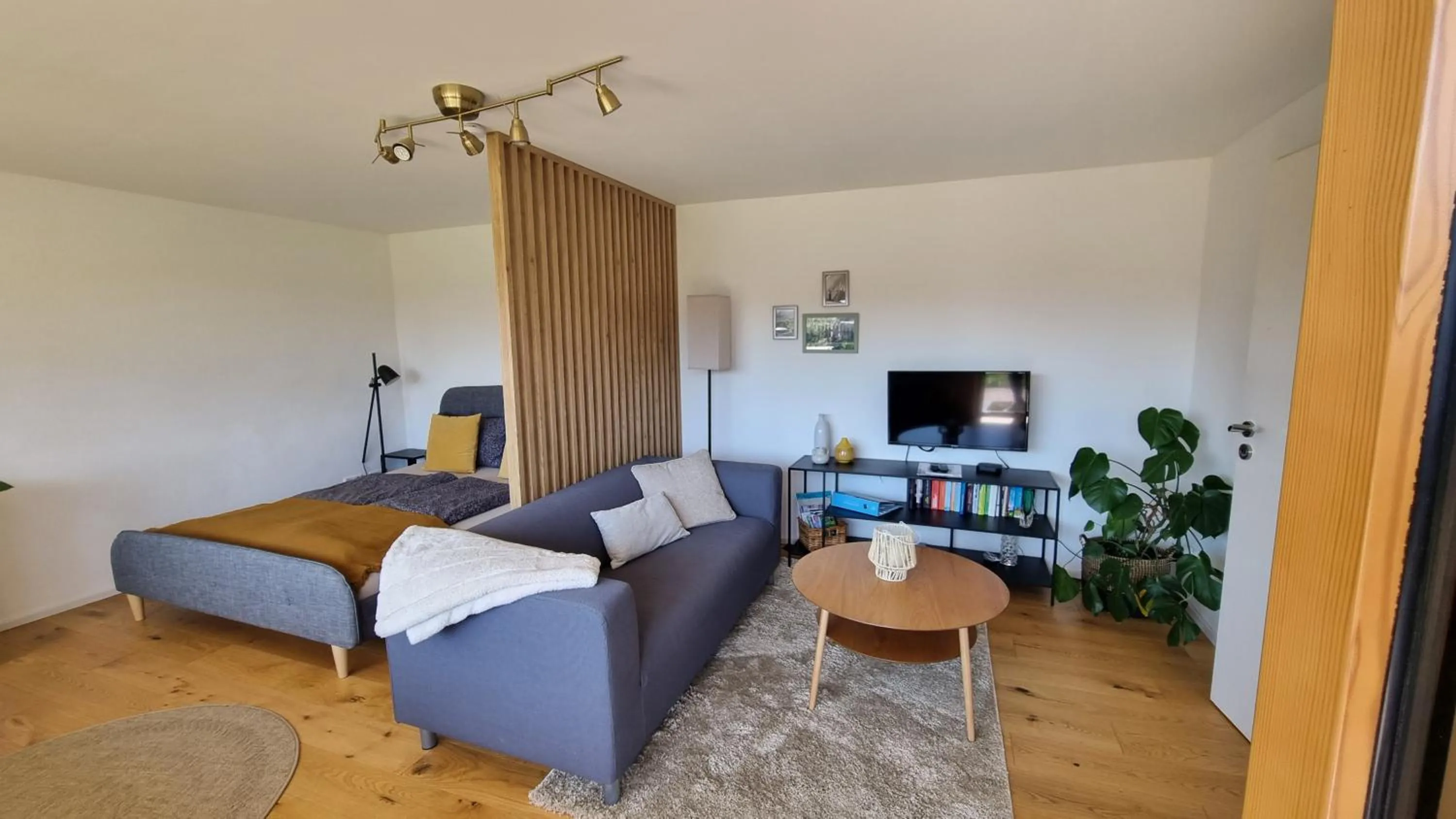 Traumhafte Gartenwohnung in Überlinger Hanglage - Zur goldenen Kiwi