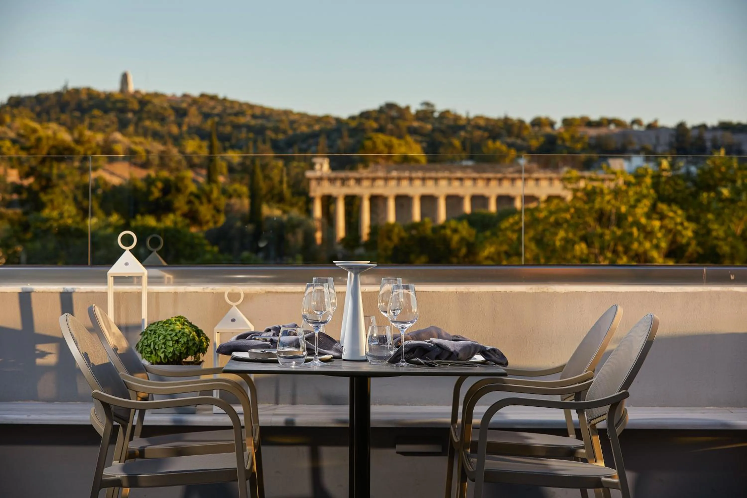Restaurant/places to eat in MiraMe Athens Boutique Hotel