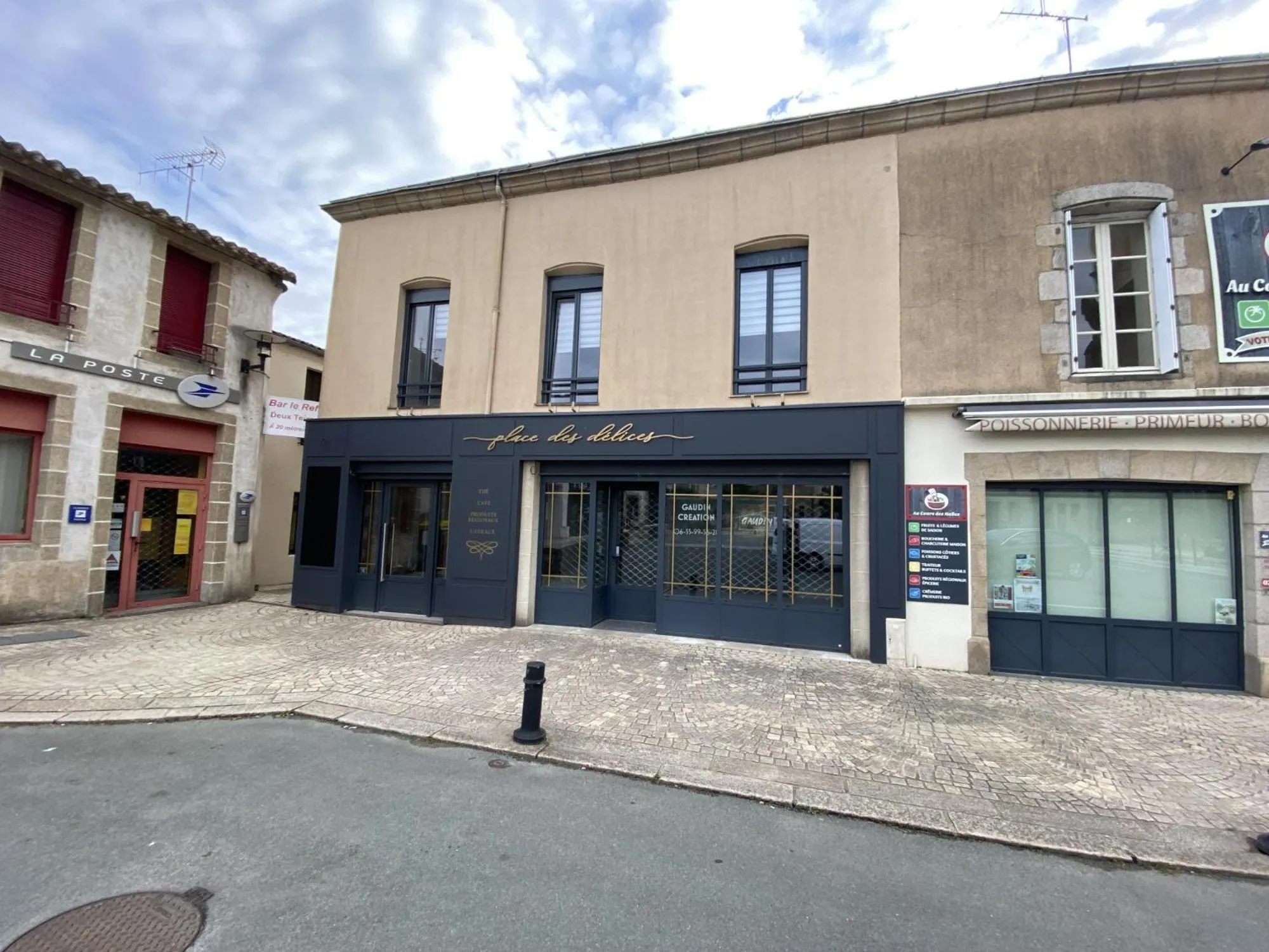 Property building in Appartement 97 M2 proche Puy du fou