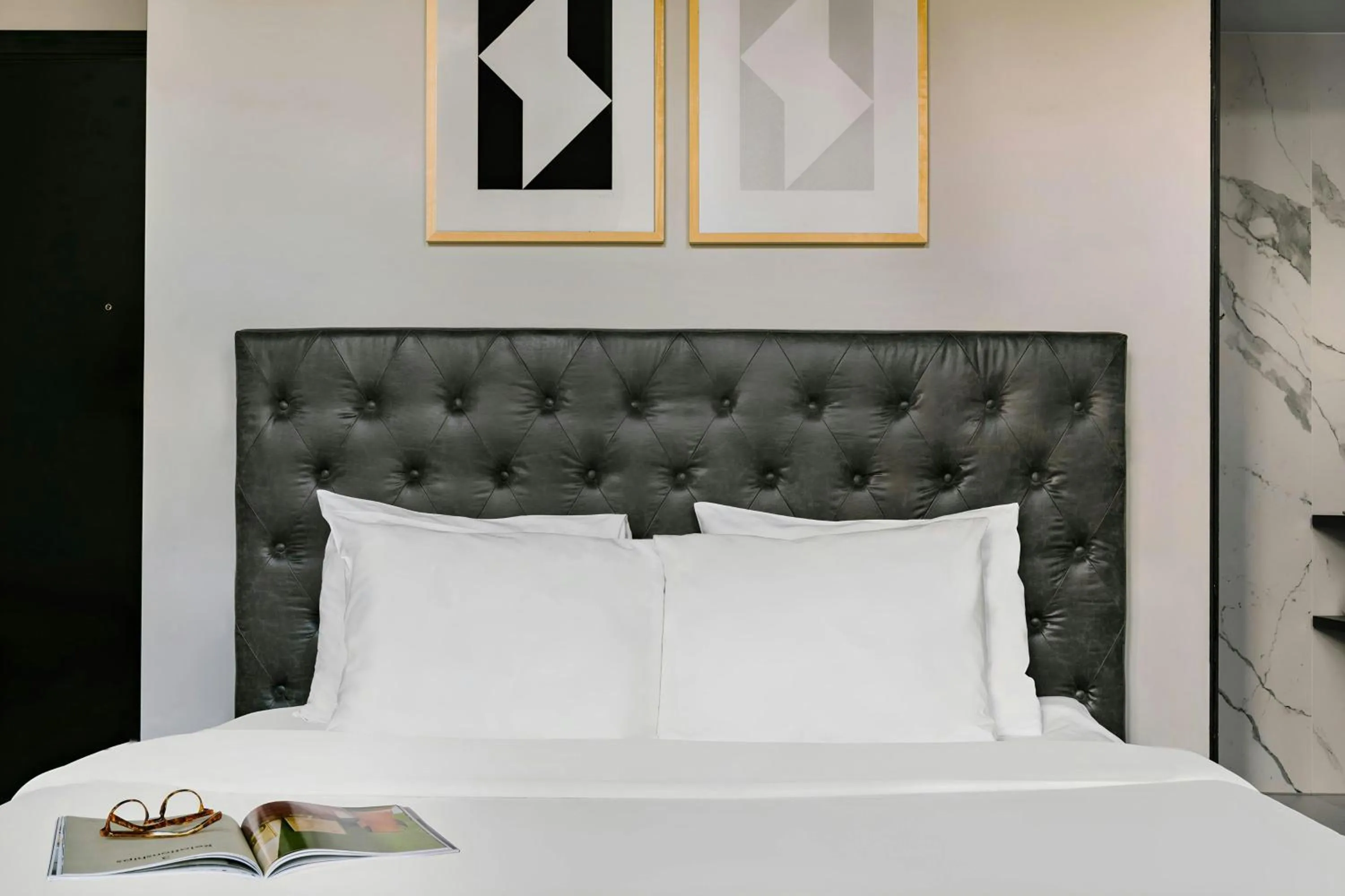 Bedroom, Bed in Park House Hotel Museum Quarter, Sonder by Marriott Bonvoy