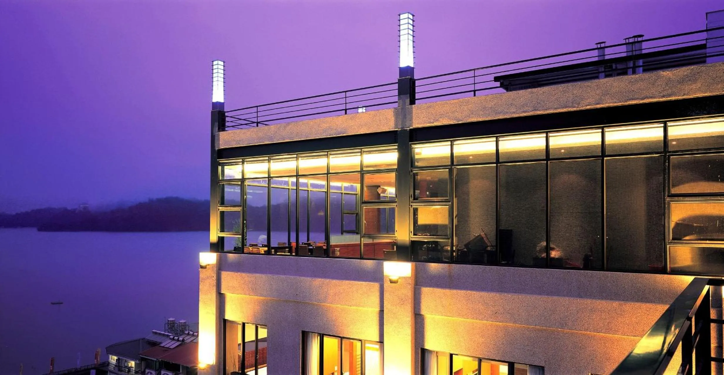 Restaurant/places to eat in Einhan Resort