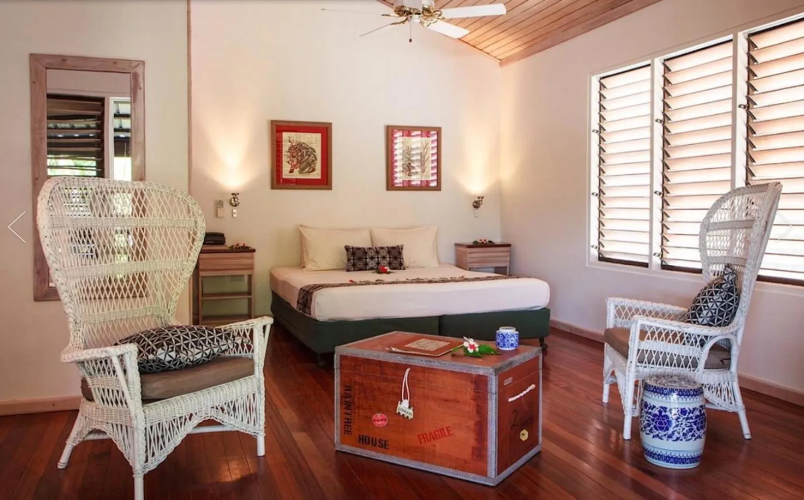 Bed in Musket Cove Island Resort