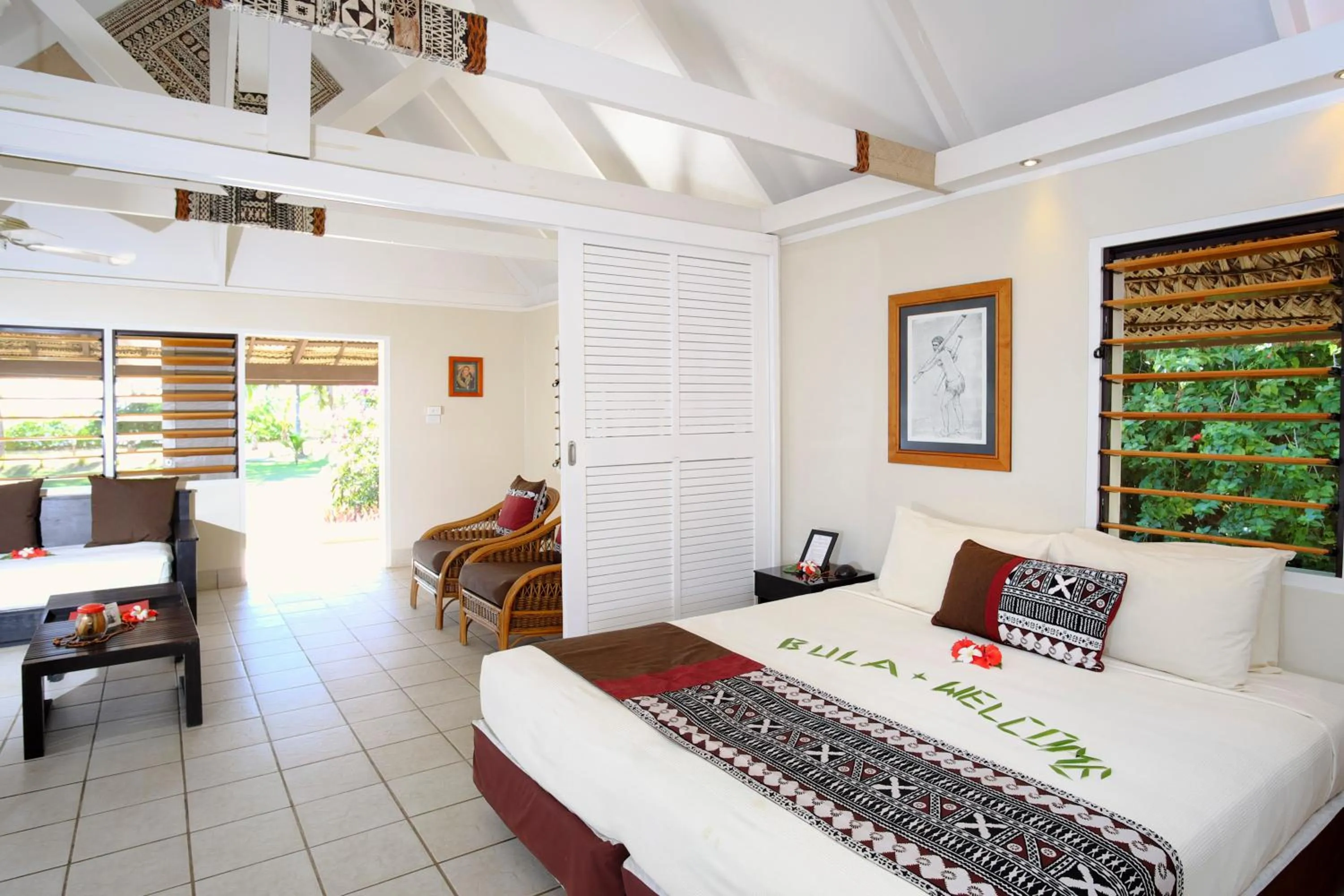 Bed in Musket Cove Island Resort