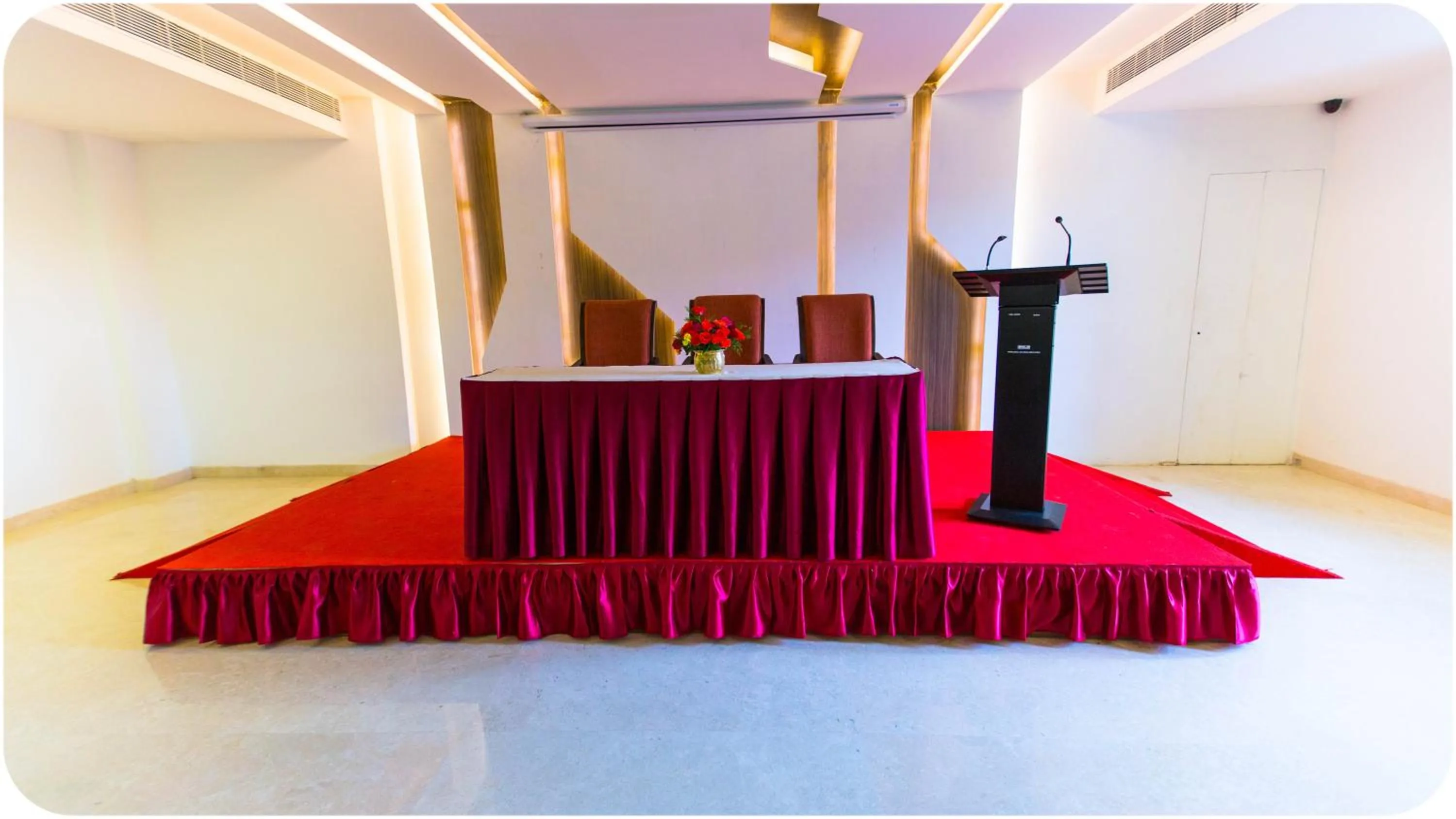 Banquet/Function facilities in Lakshmi Hotel
