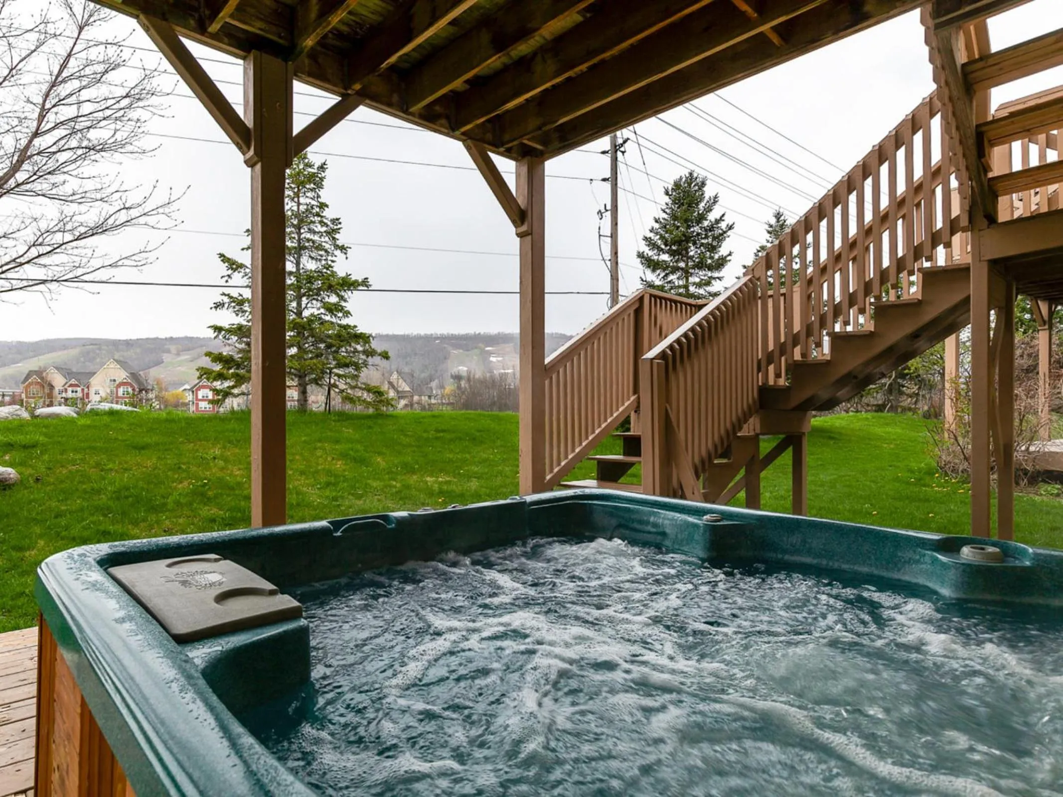 Hot Tub in Blue View 5 Chalet