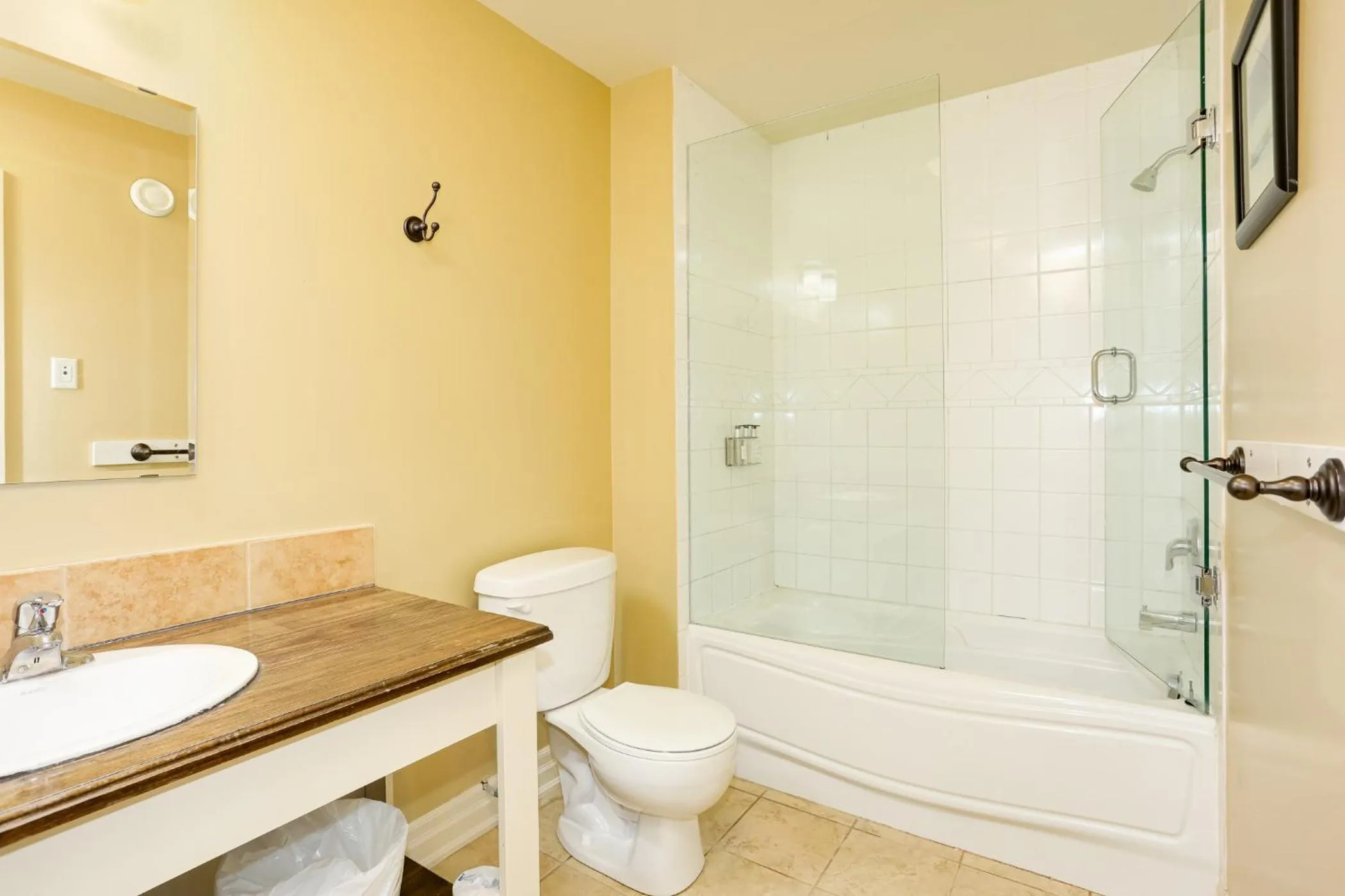 Bathroom in Blue View 5 Chalet