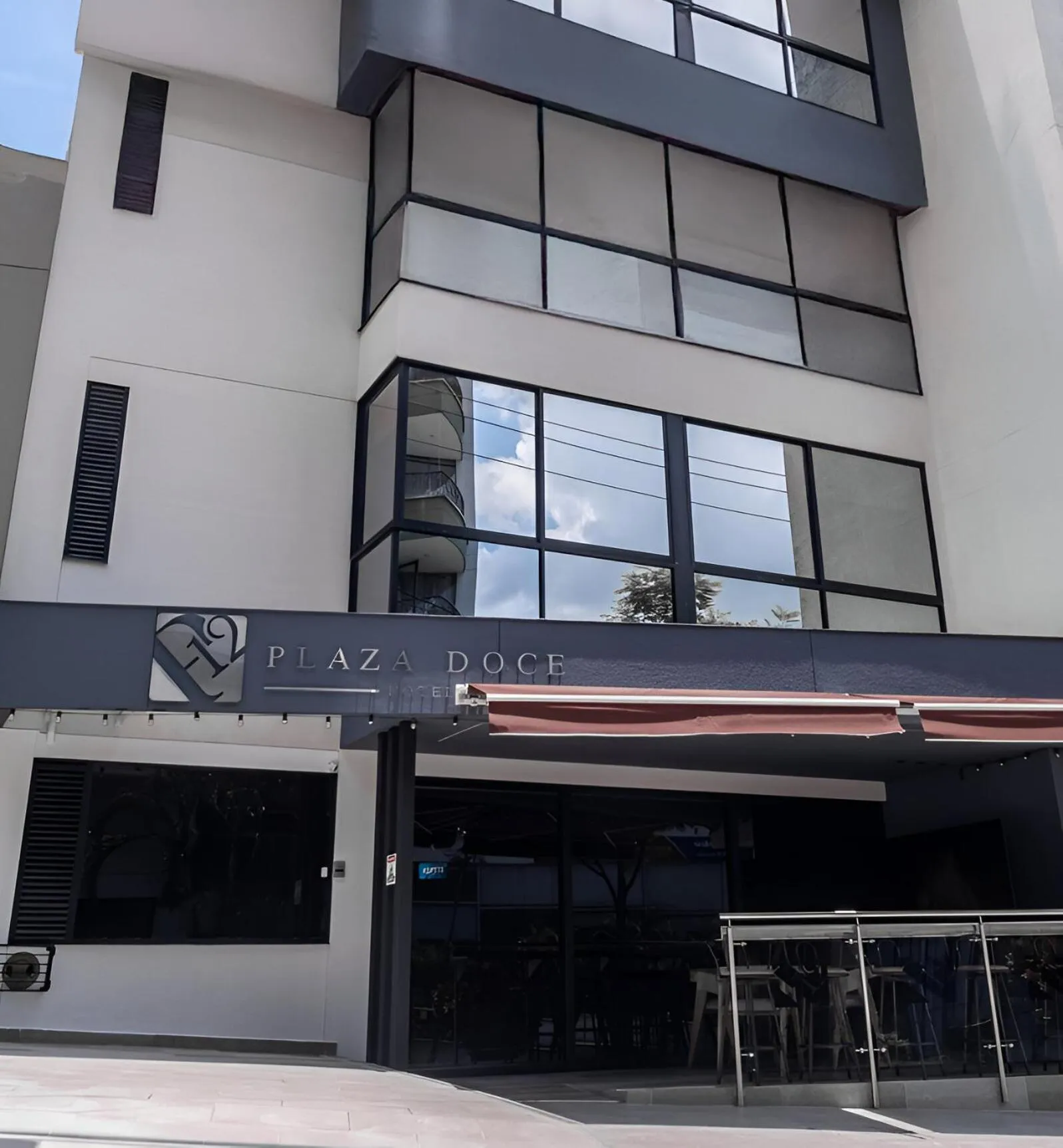 Property building in Hotel Plaza Doce