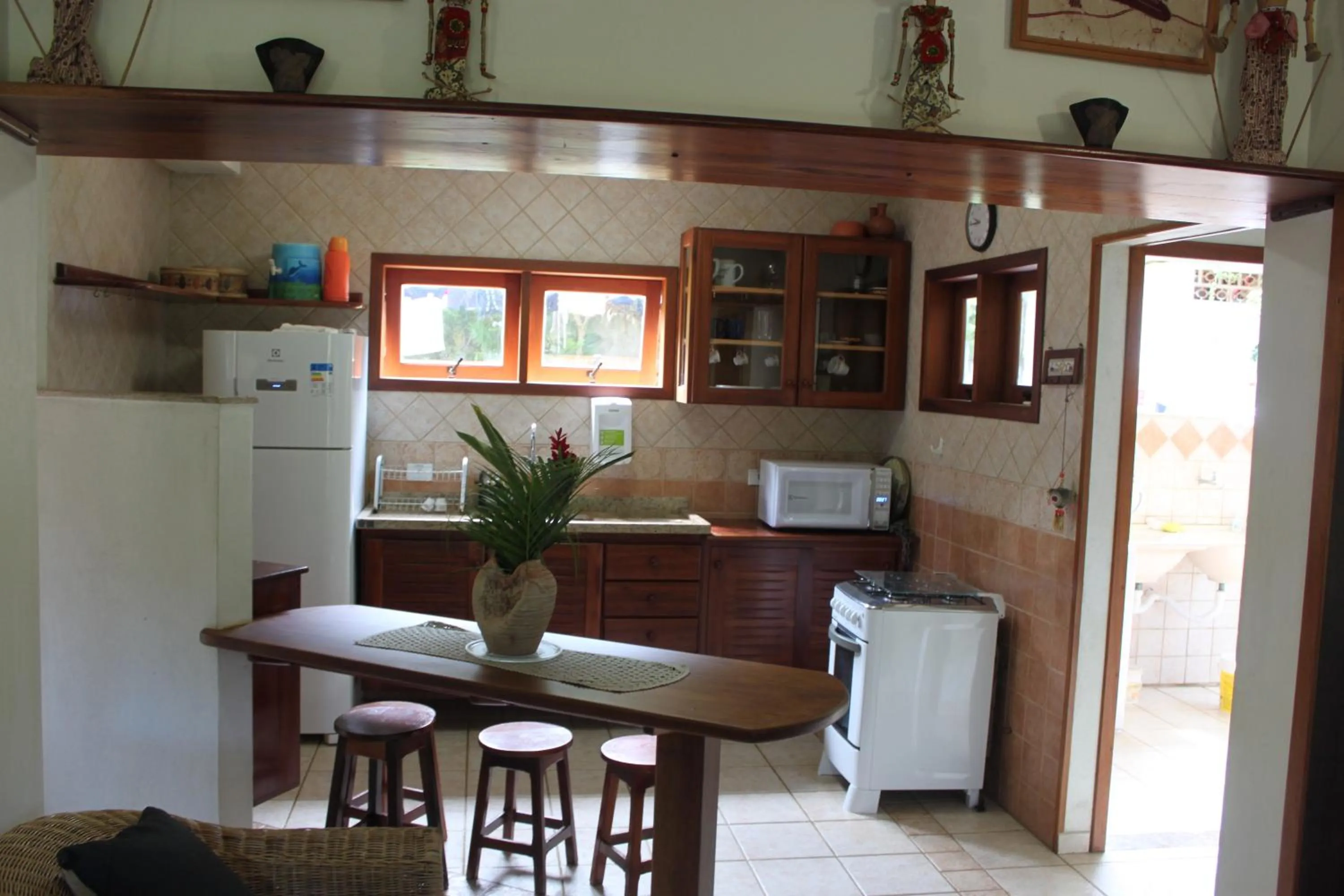 Kitchen or kitchenette in Piscina climatizada, jacuzzi e com grande área verde