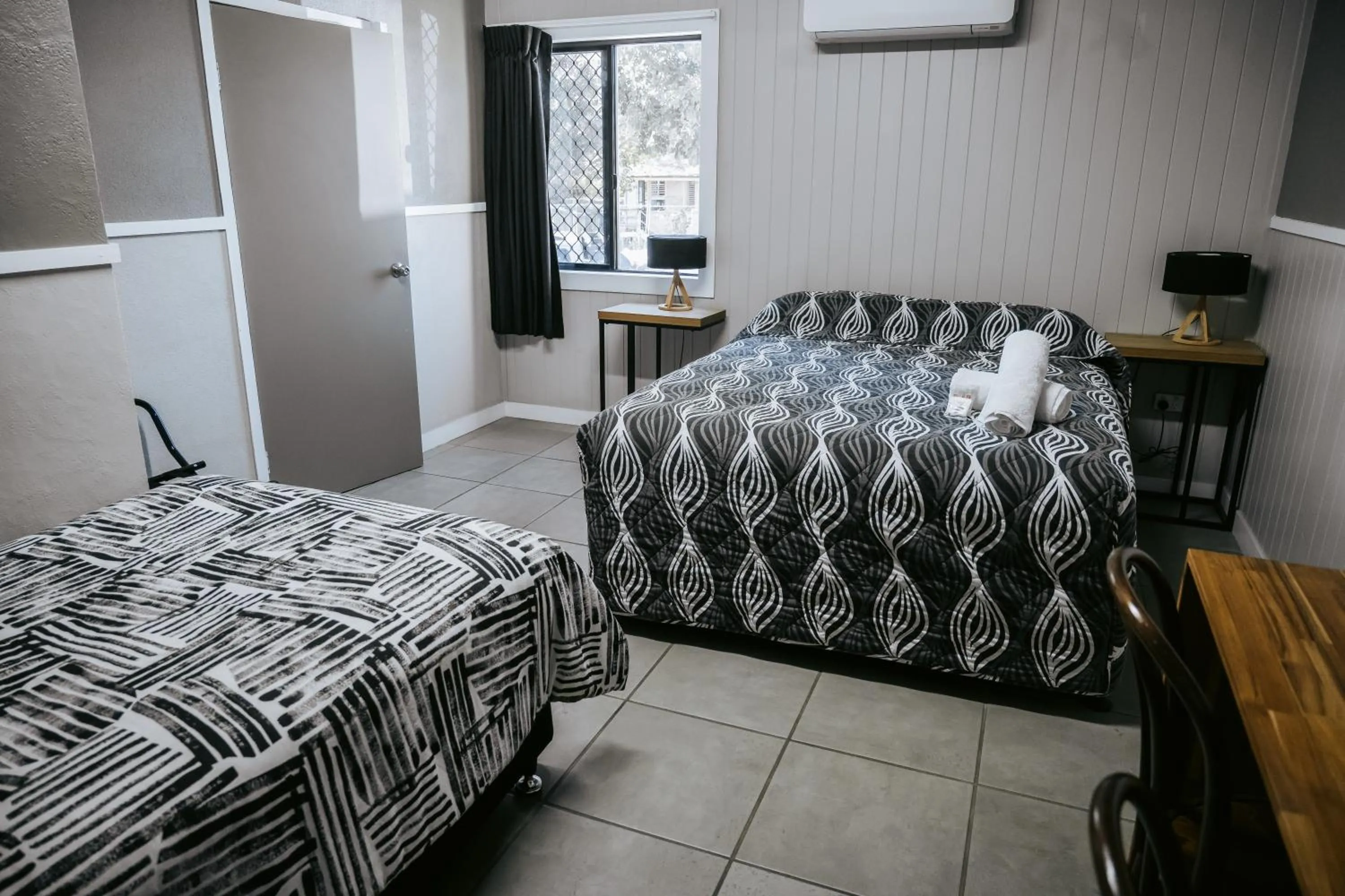 Bedroom, Bed in Rix Hotel Motel