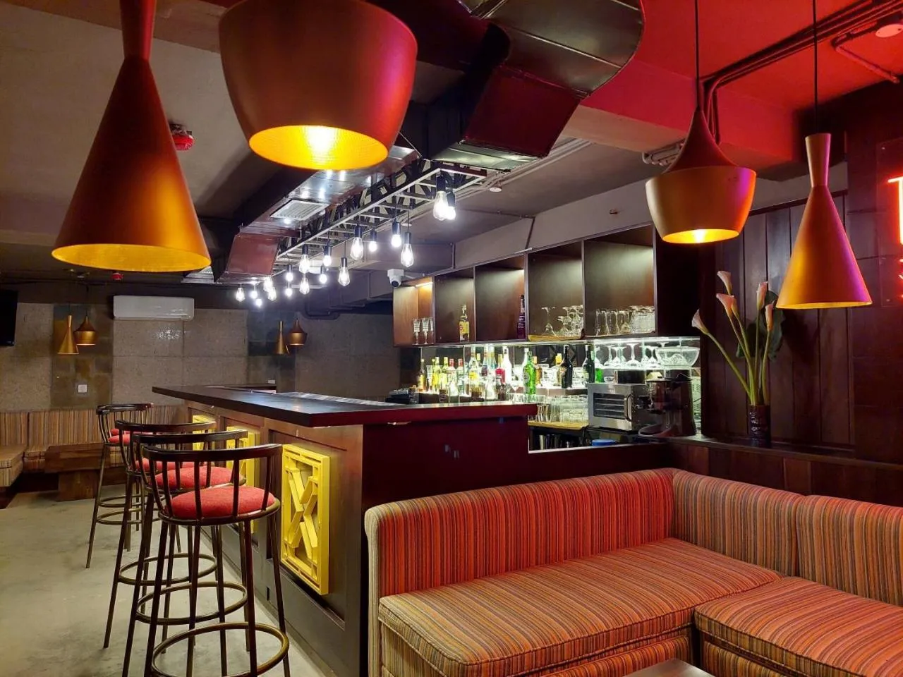 Cat Cat Galerie d’Art