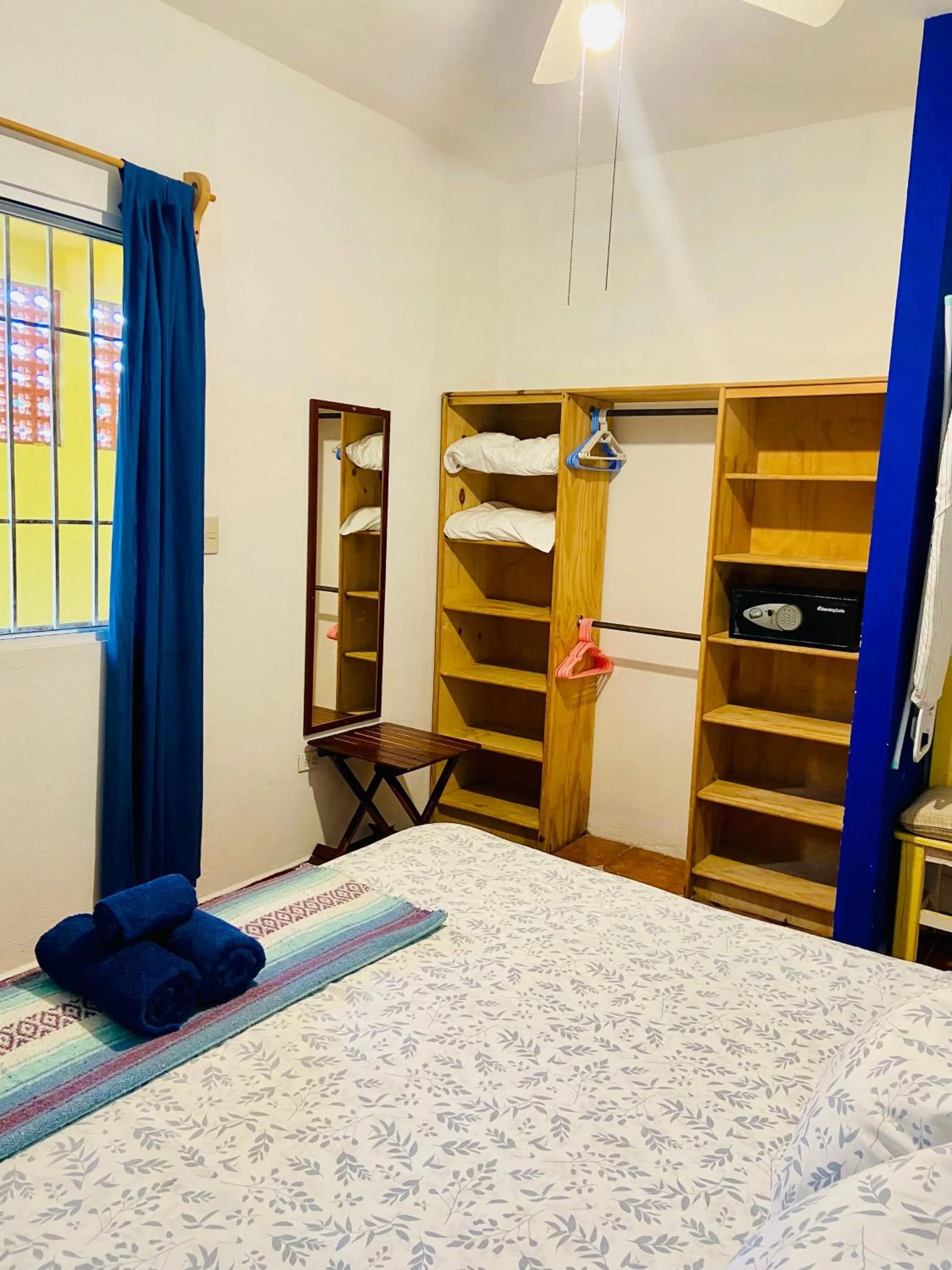 Bedroom, Bed in Casa Kini en Cancún