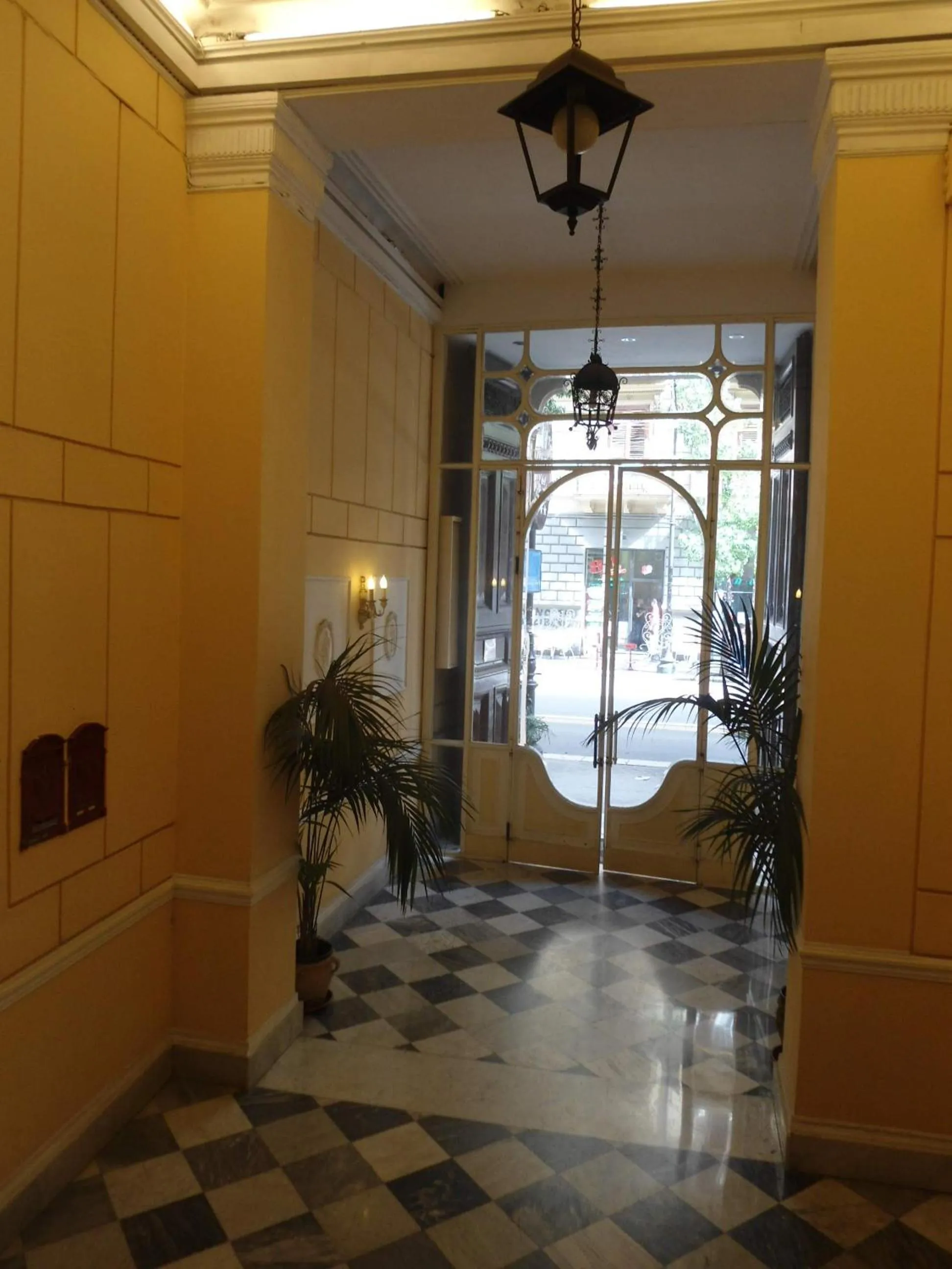 Facade/entrance in Rosella Bianchi