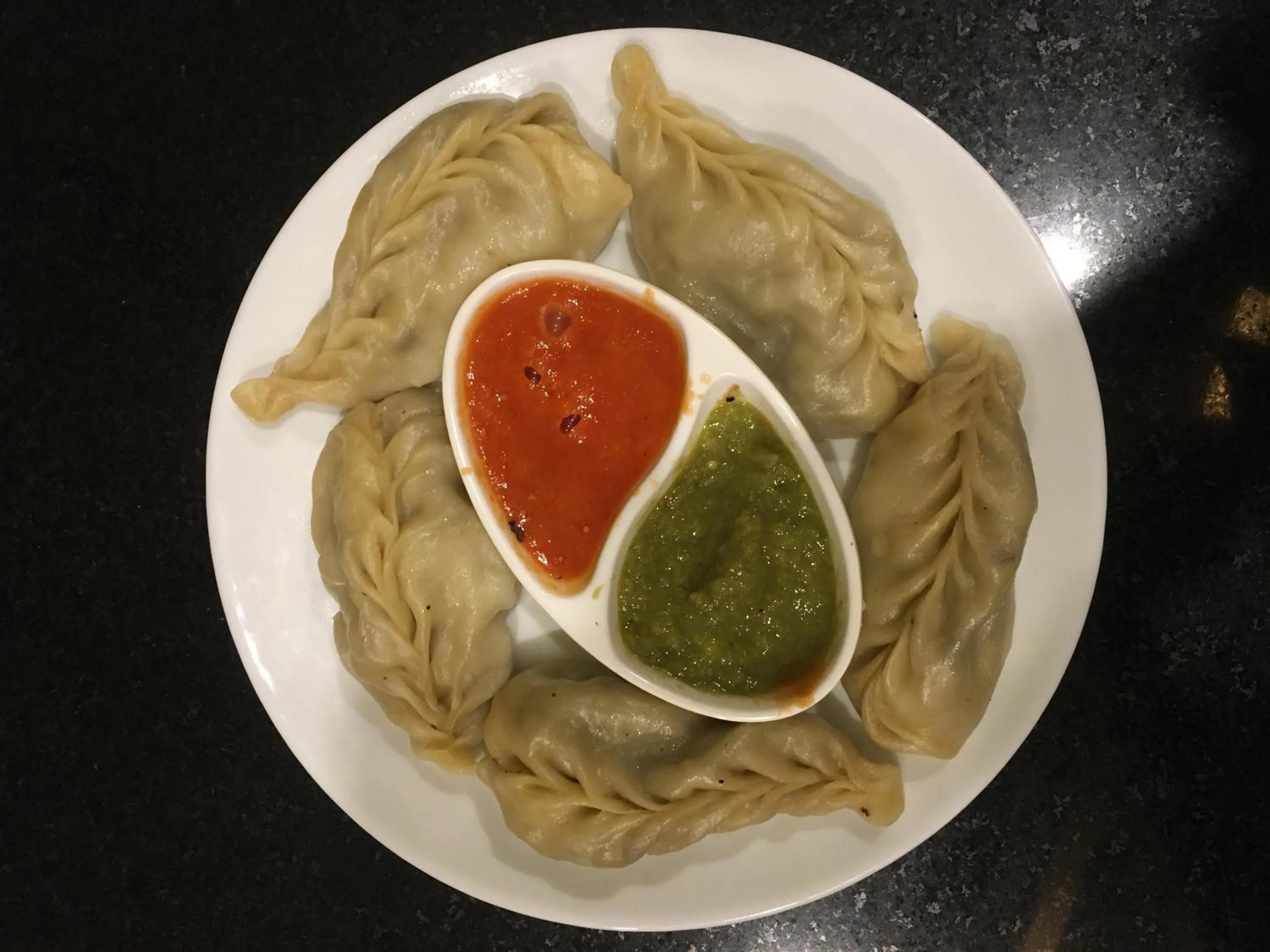 Food and drinks in Hotel Indsurya