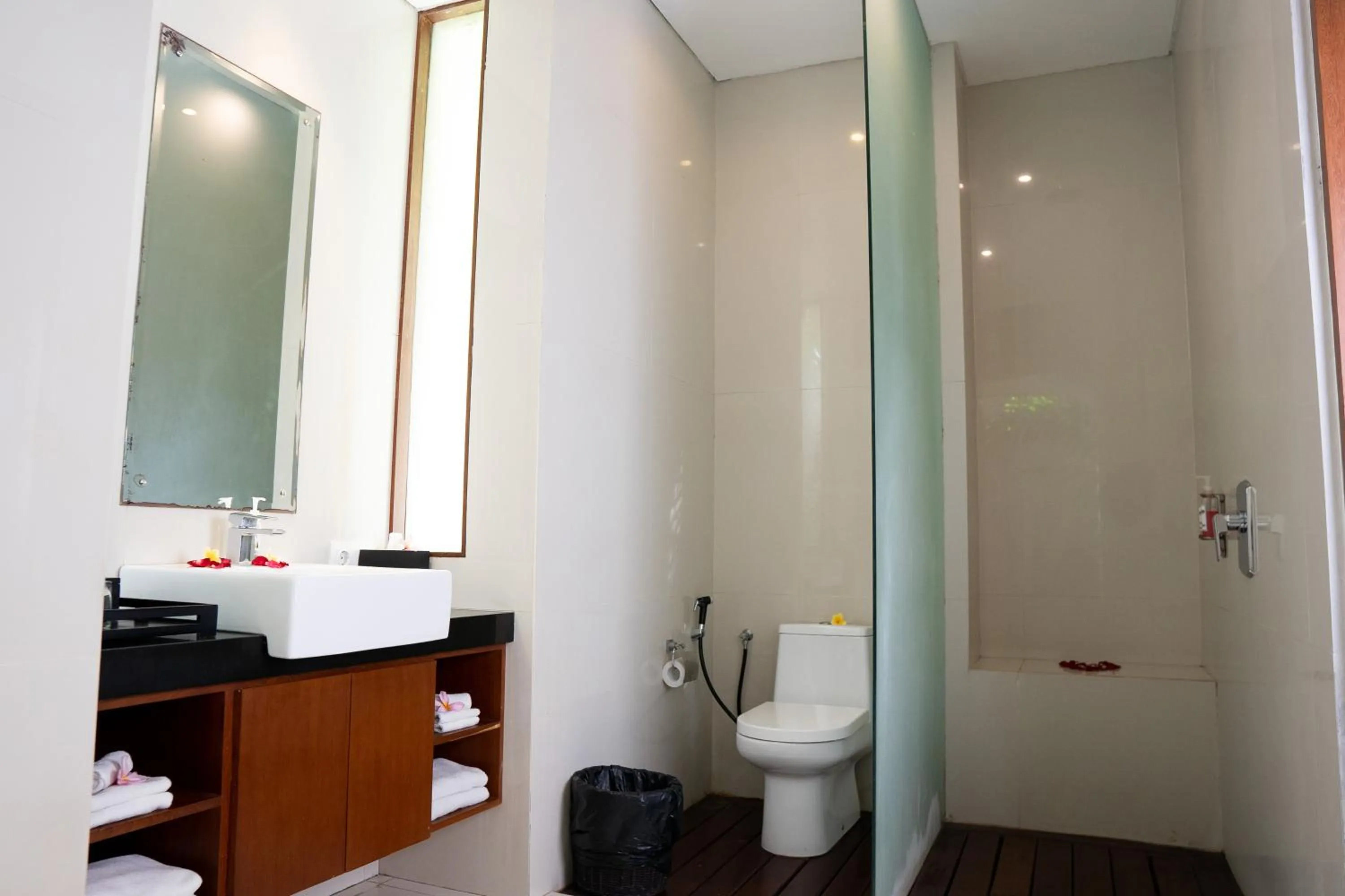 Bathroom in Bale Gede Luxury Villas