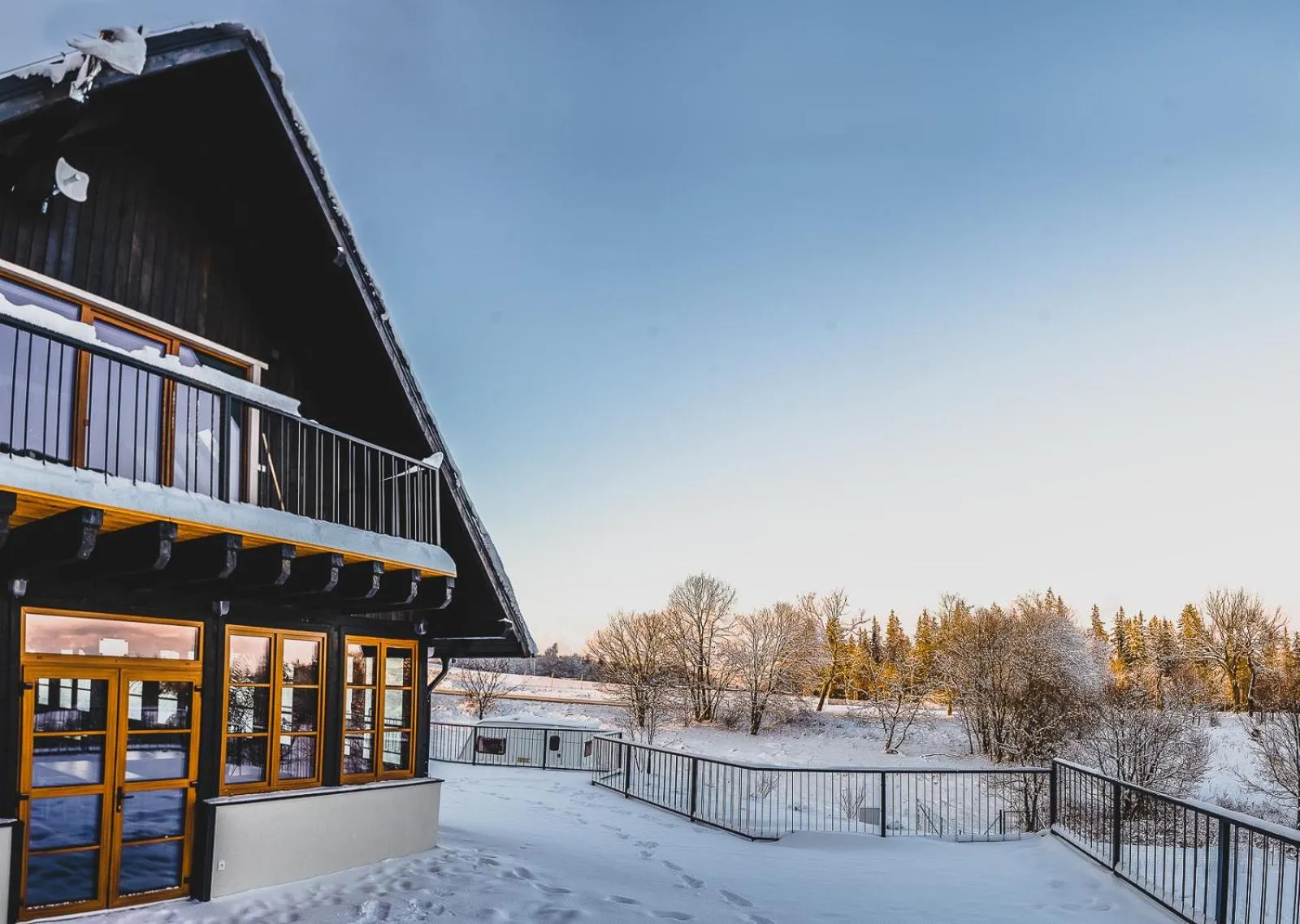 Property building in Owca z widokiem