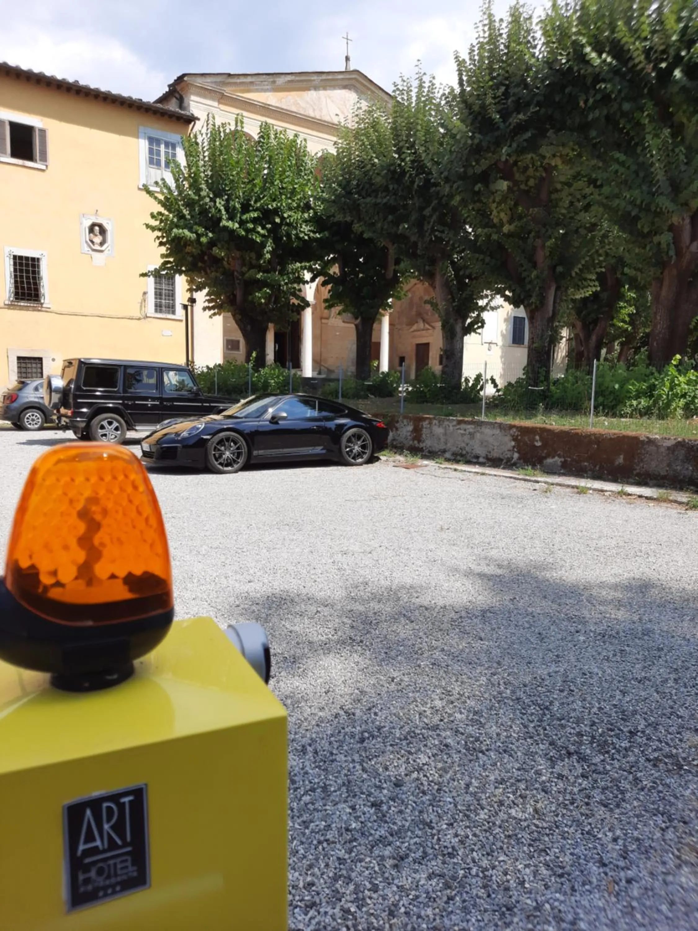 Parking in Art Hotel Pietrasanta