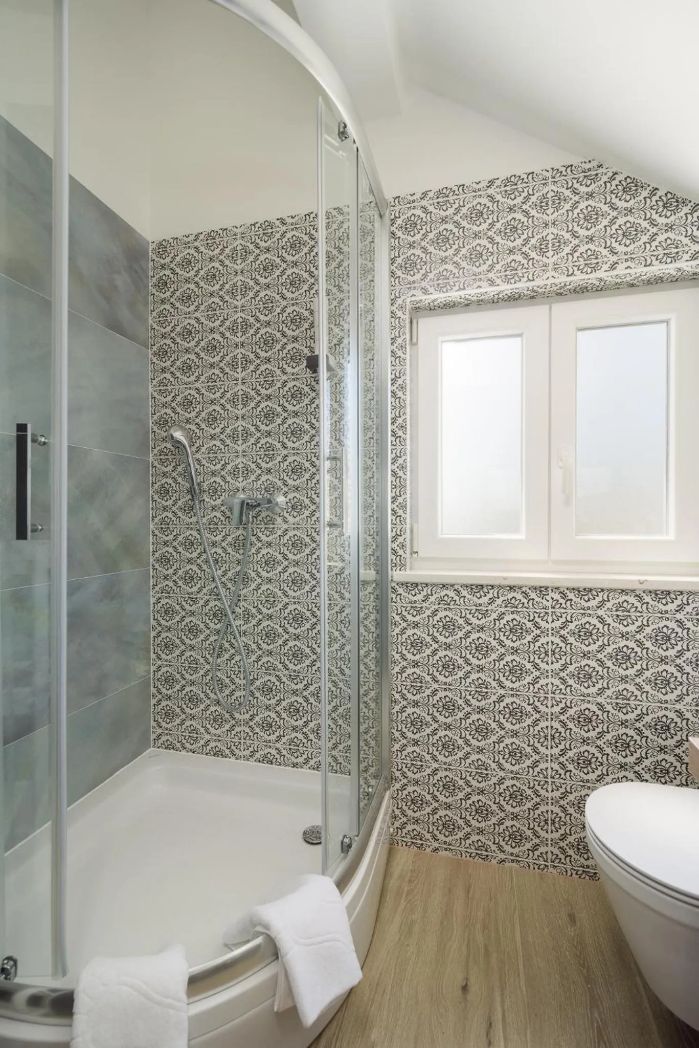 Bathroom in Vila White