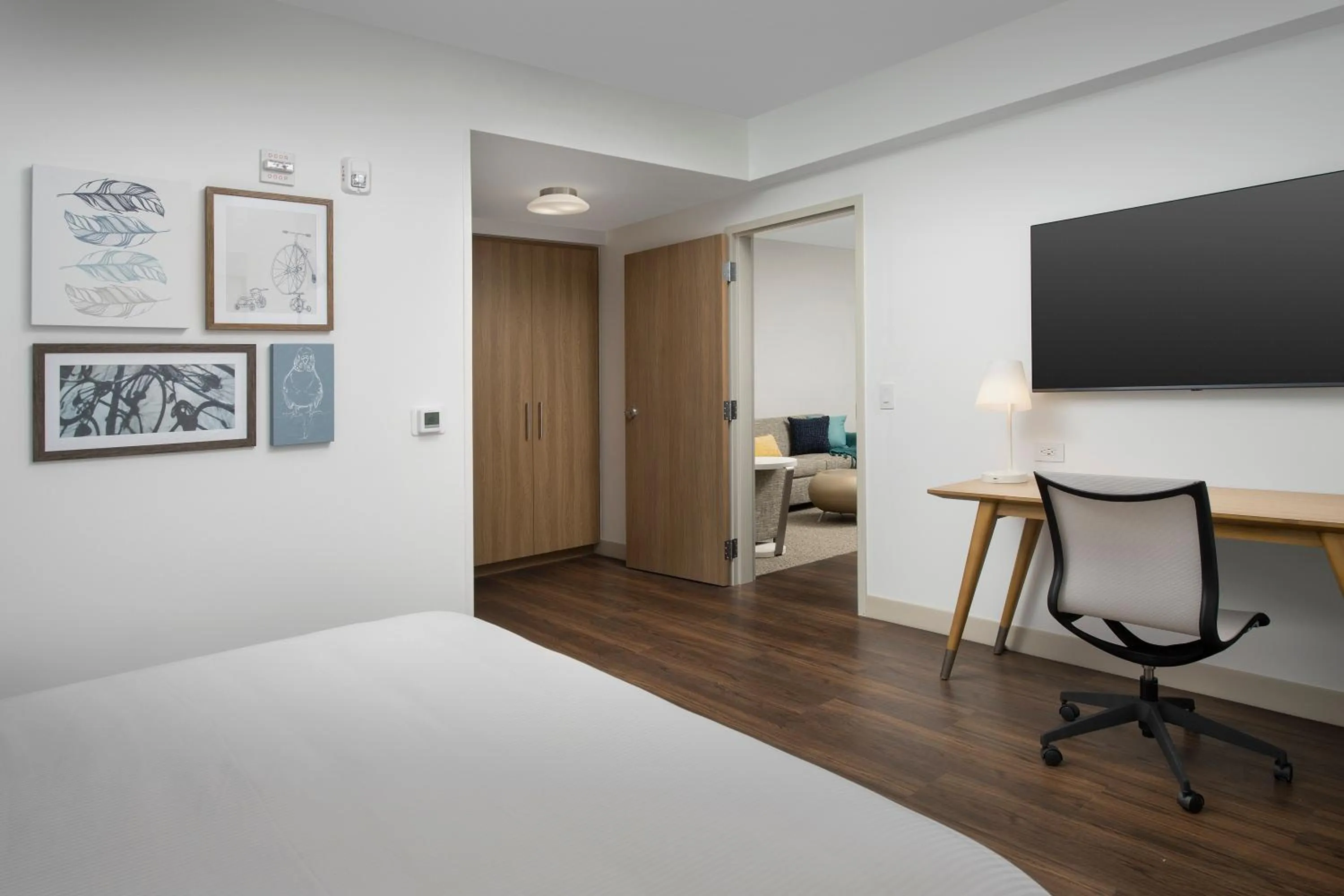 Bedroom, Bed in Element Jacksonville Beach