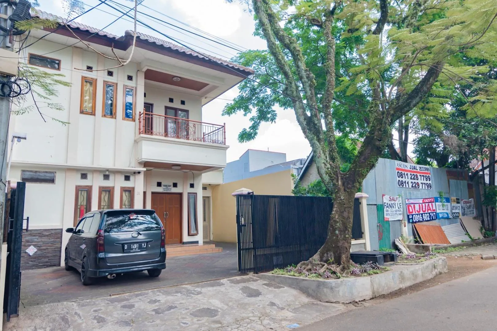 Facade/entrance in Koolkost near Riau Junction Mall (Minimum Stay 6 Nights)