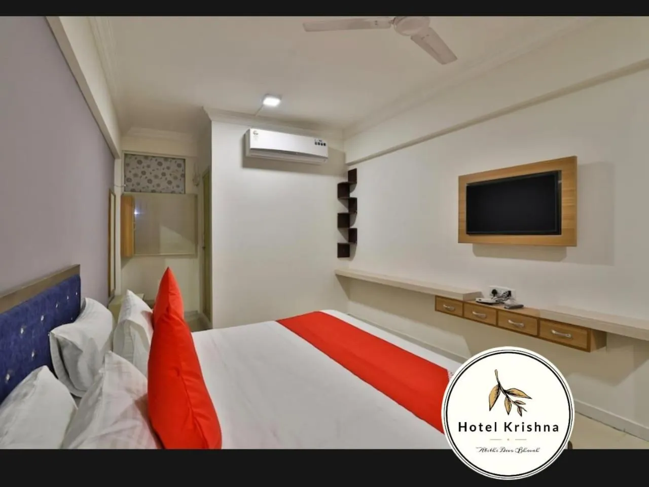 Bed in HOTEL KRISHNA