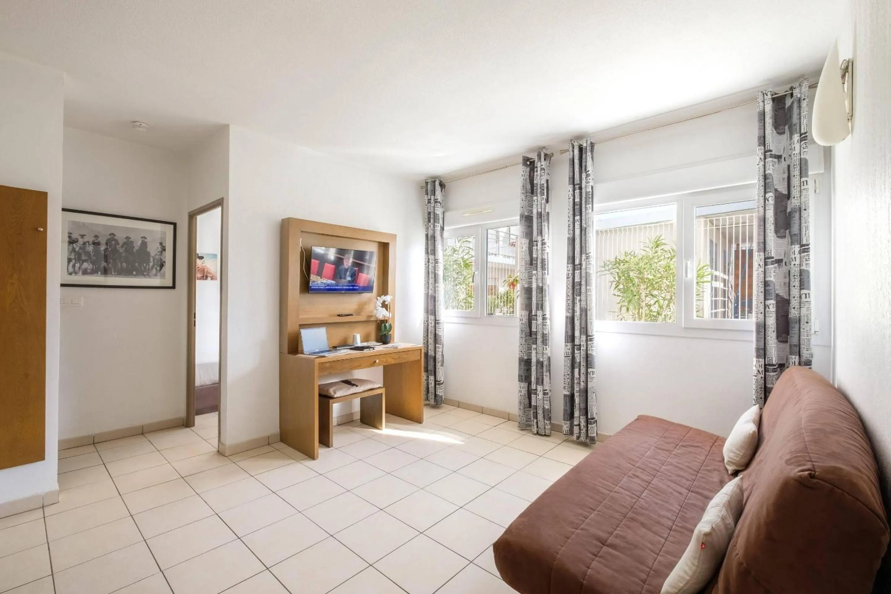 Bedroom in Comfort Aparthotel Antibes Le Maestria