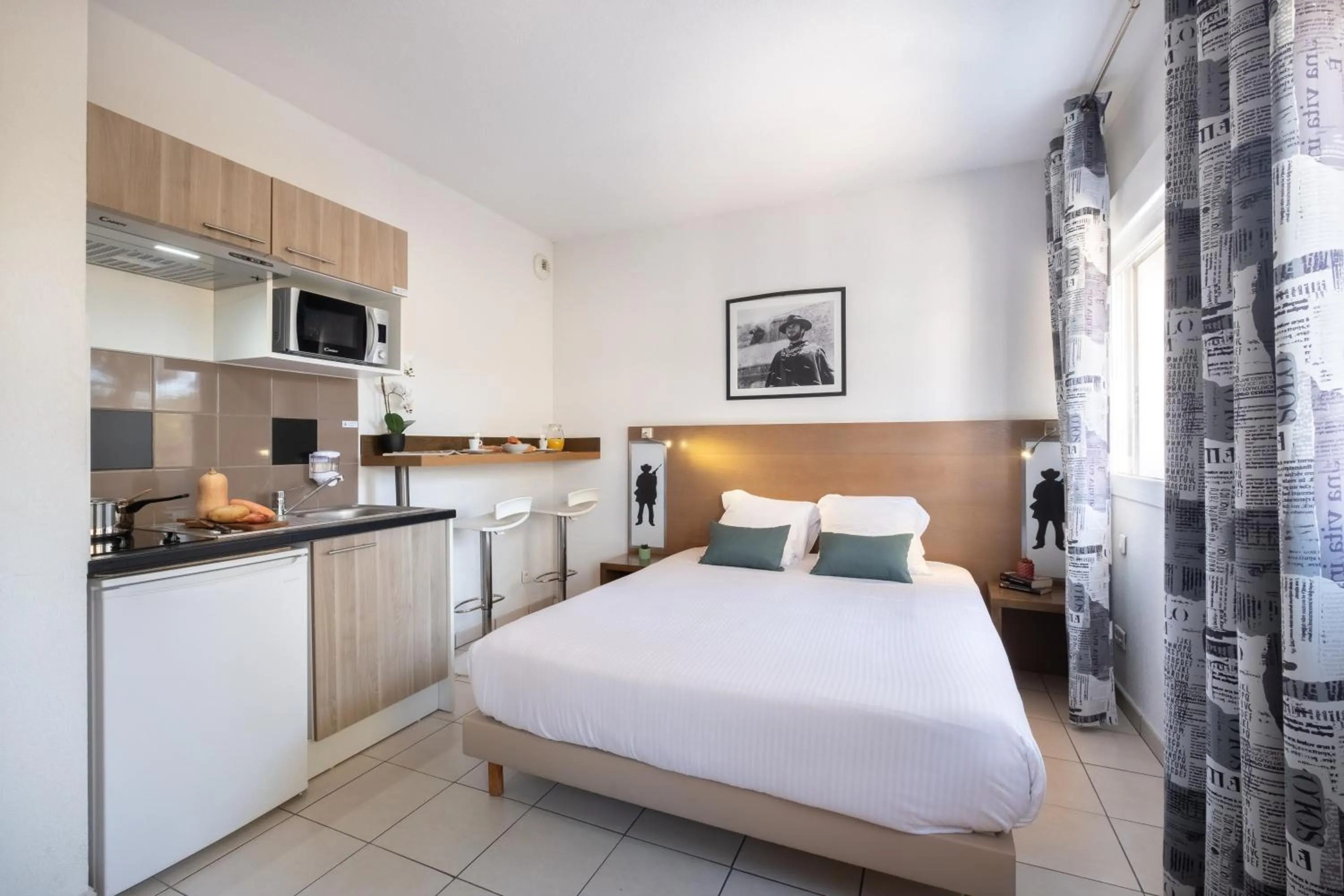 Bed in Comfort Aparthotel Antibes Le Maestria