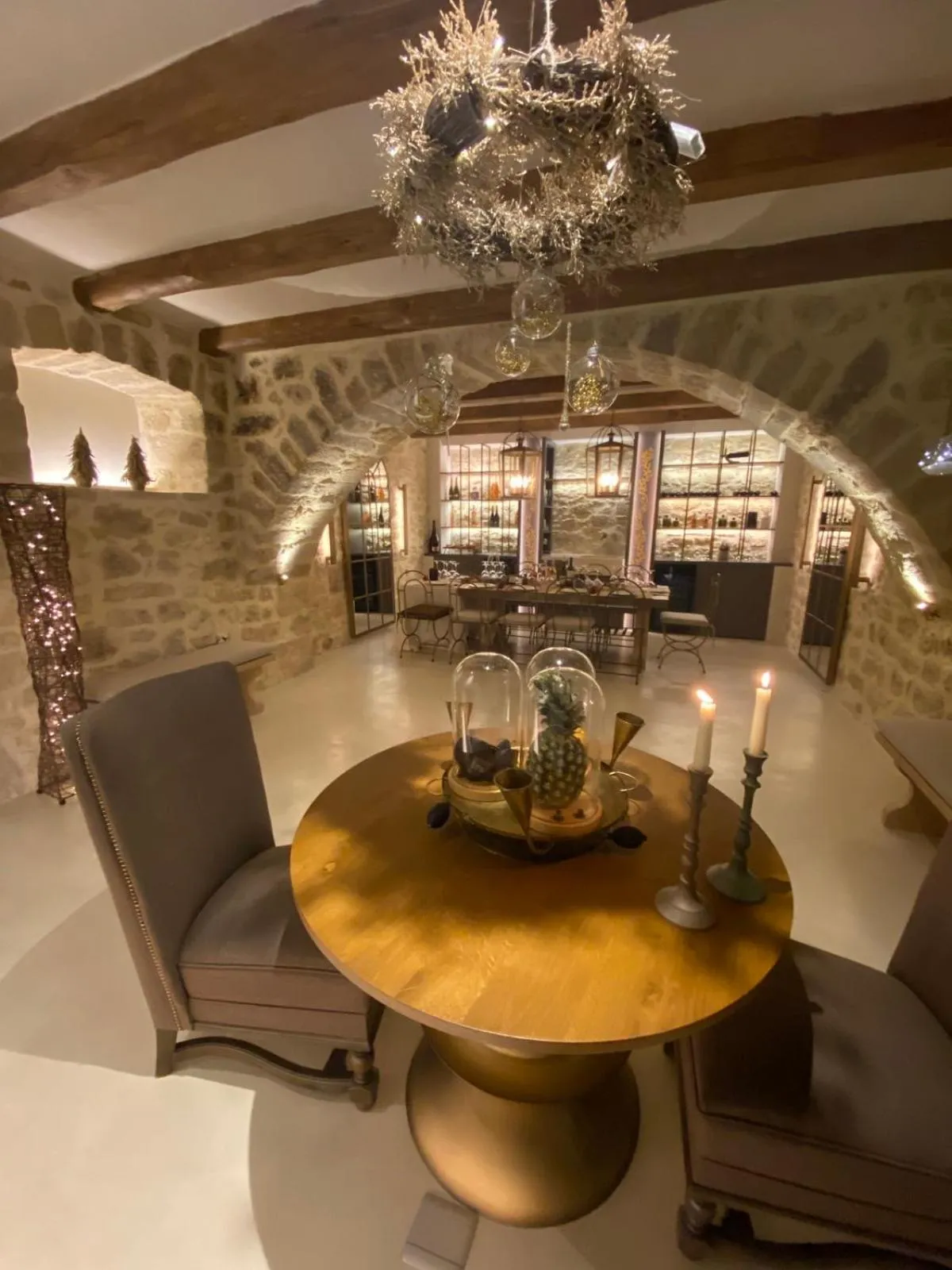 Restaurant/places to eat in Inotropes Boutique Suites - Adults Only