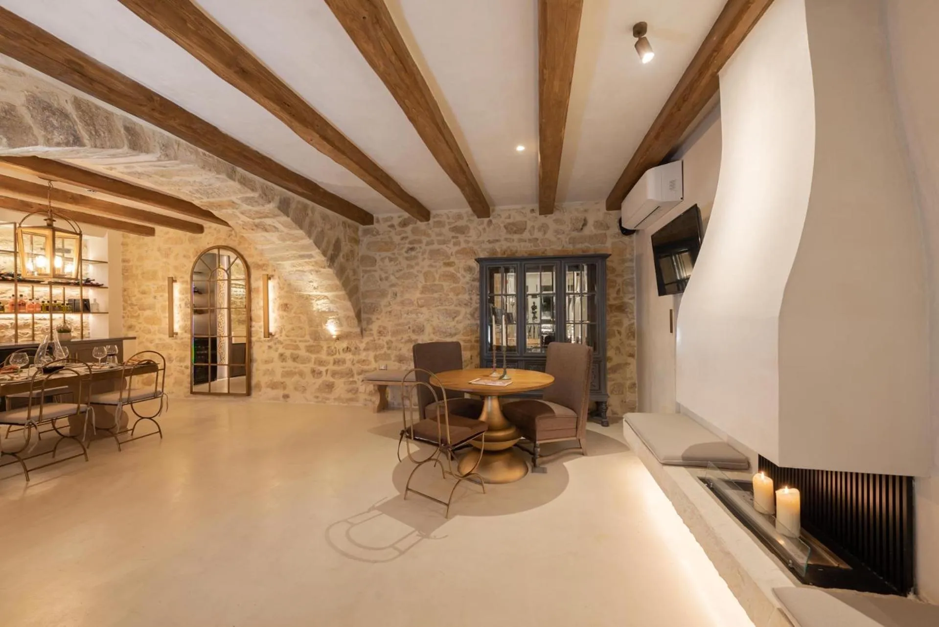 Lobby or reception in Inotropes Boutique Suites - Adults Only