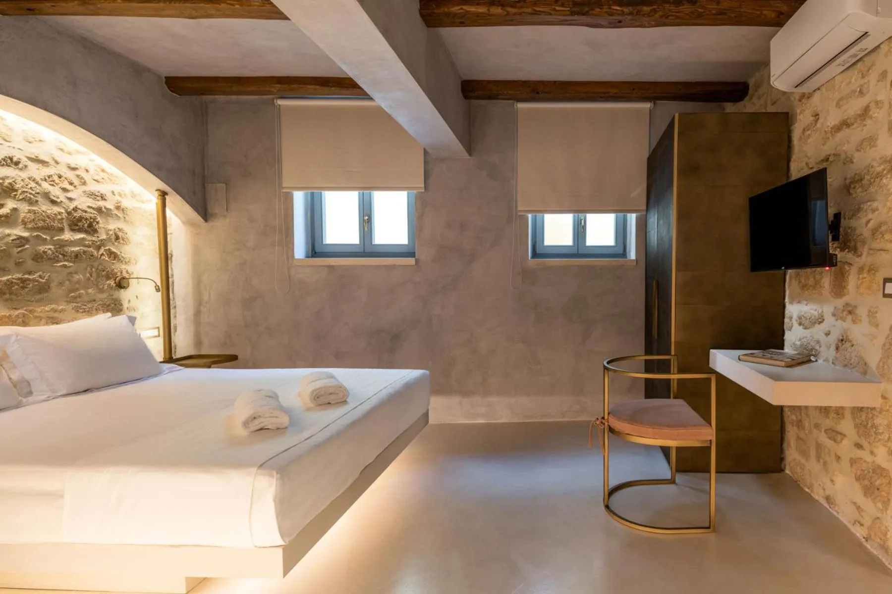 Bedroom, Bed in Inotropes Boutique Suites - Adults Only