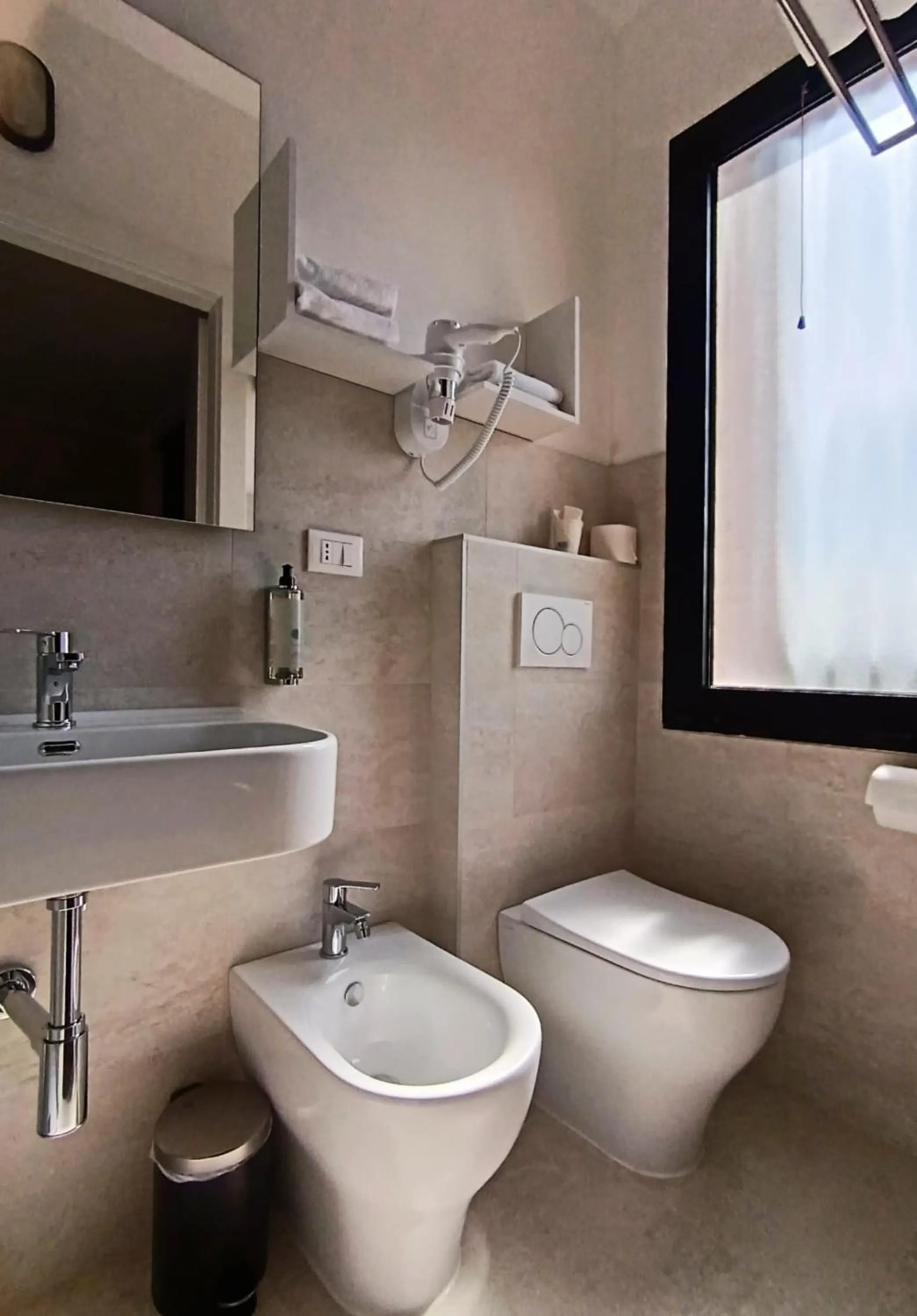 Toilet in Hotel La Siesta