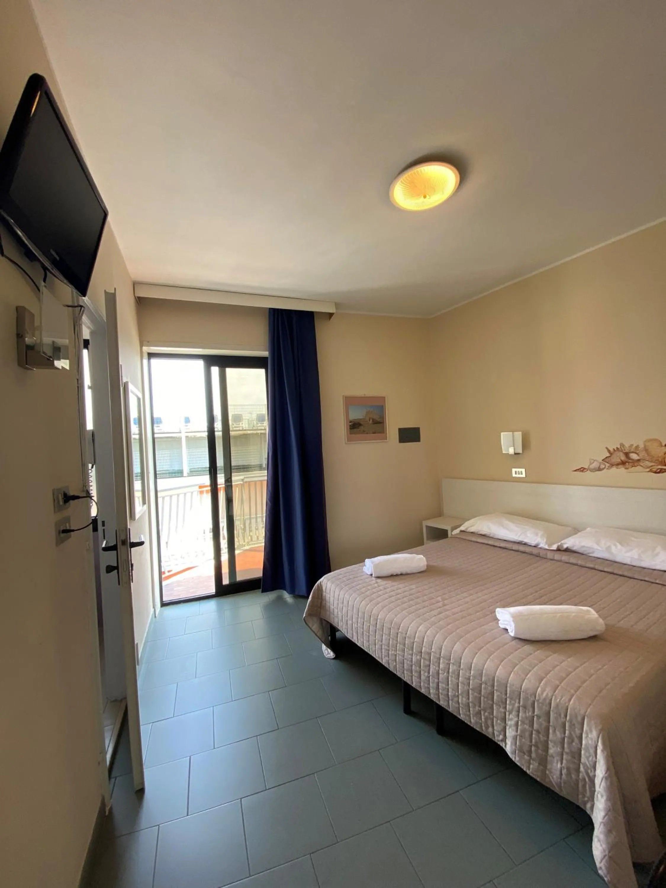 Bedroom, Bed in Hotel La Siesta