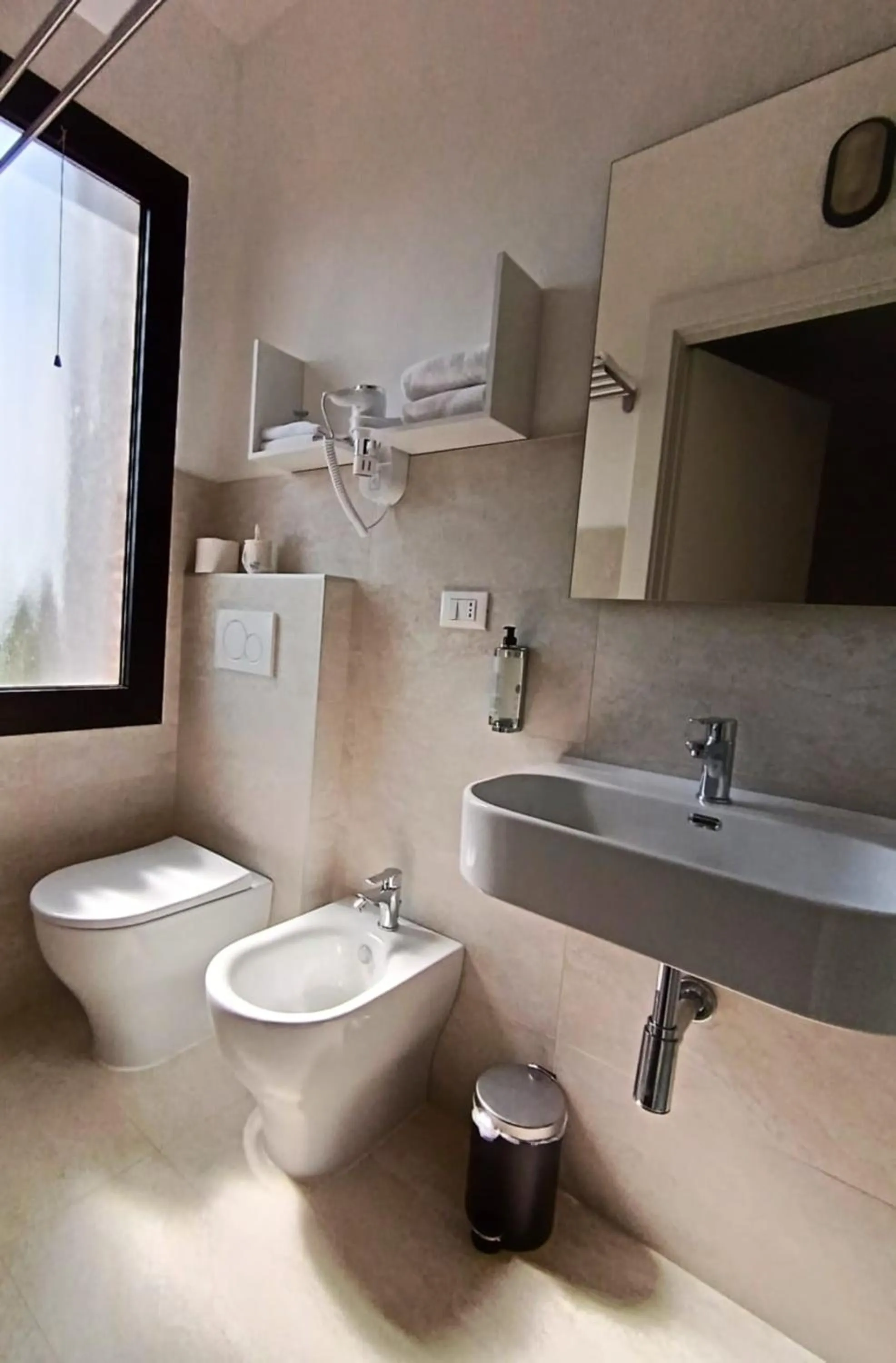 Toilet in Hotel La Siesta