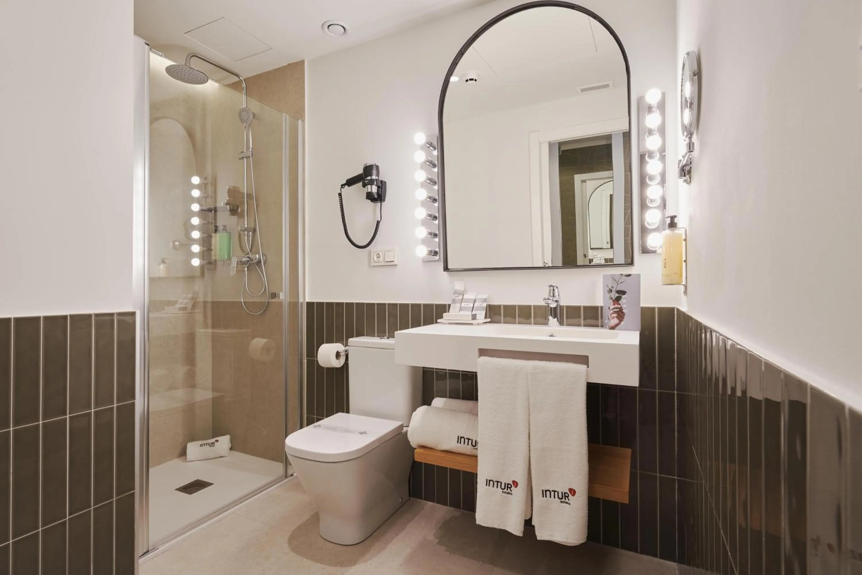 Bathroom in Intelier Villa Katalina