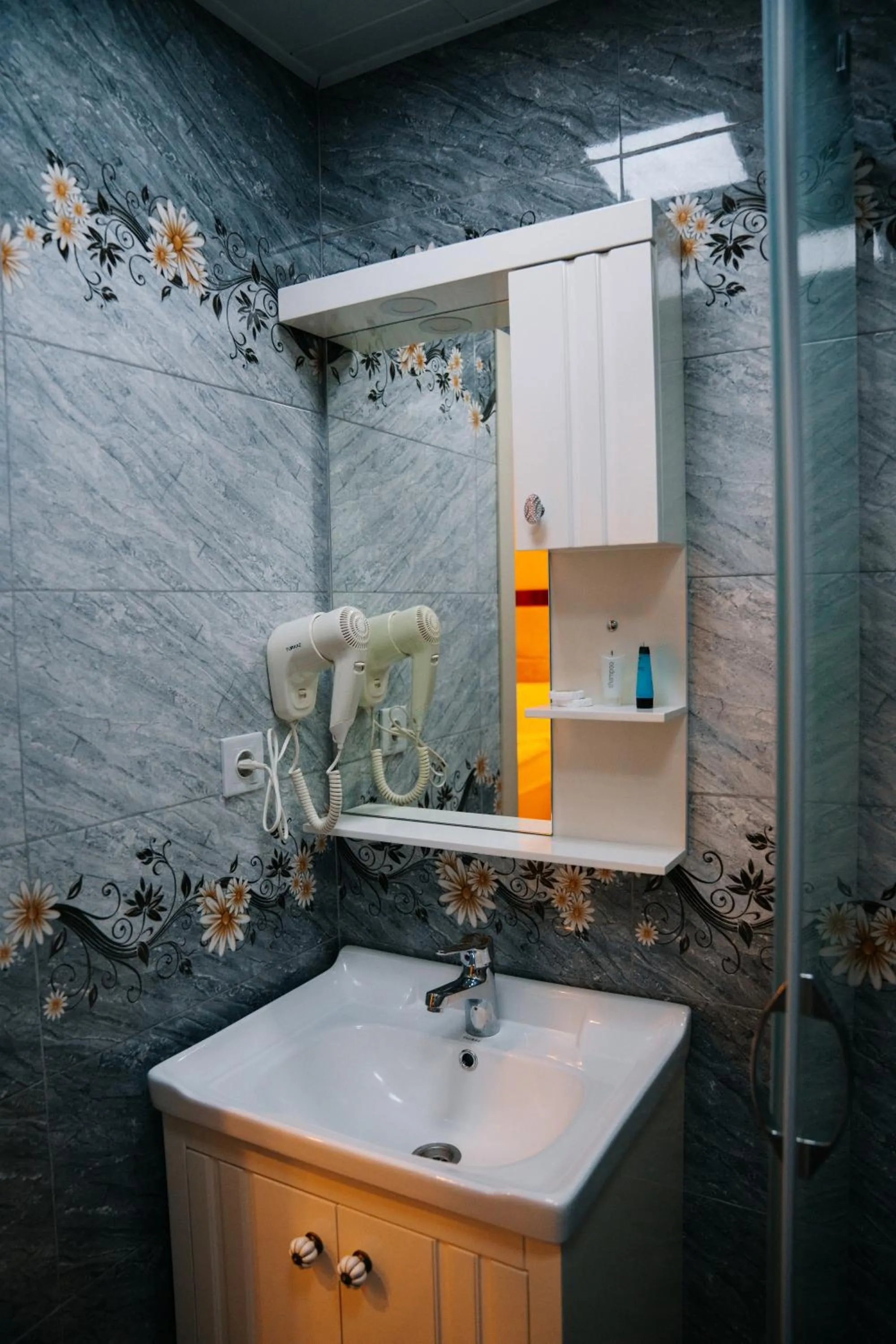 Bathroom in The Clocktower Hotel