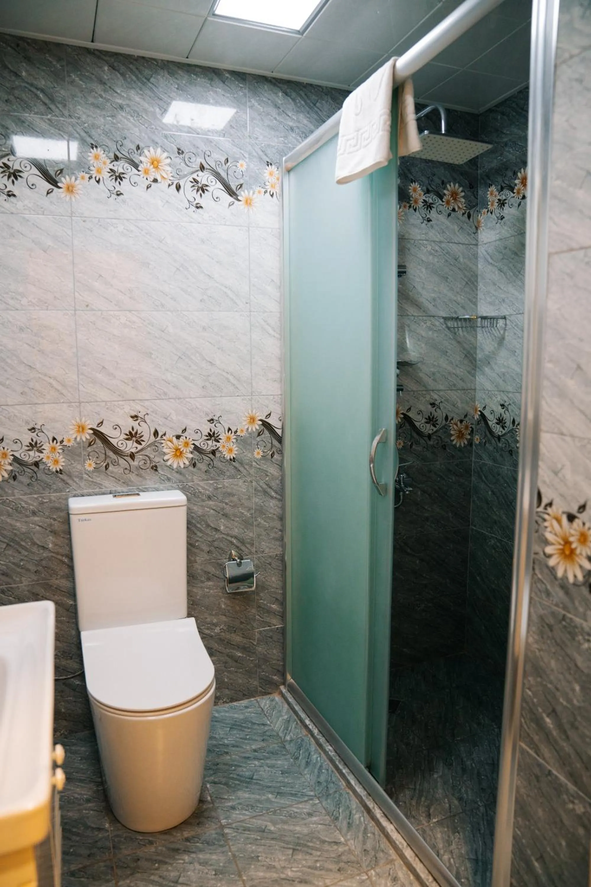 Shower in The Clocktower Hotel